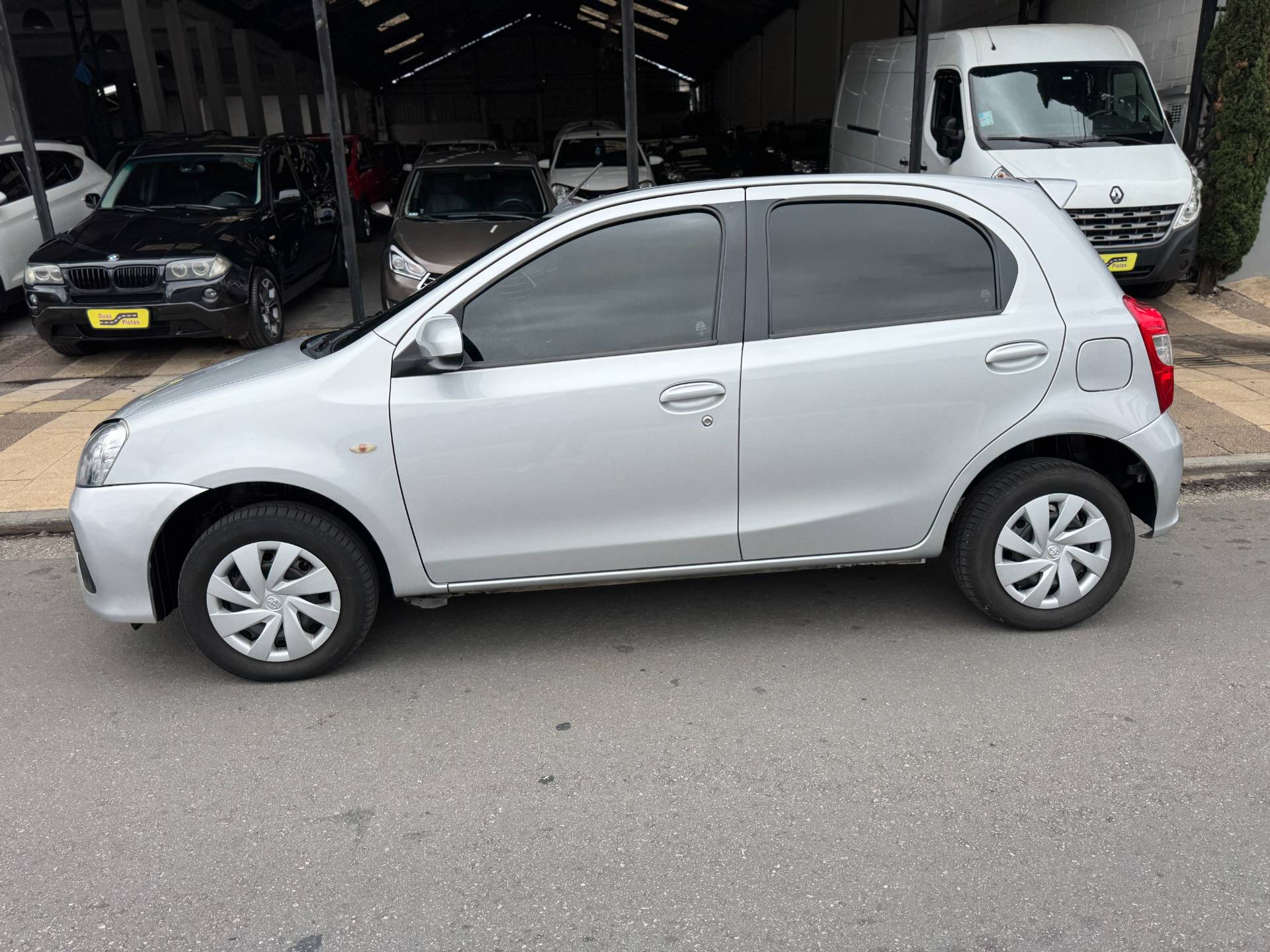 TOYOTA ETIOS