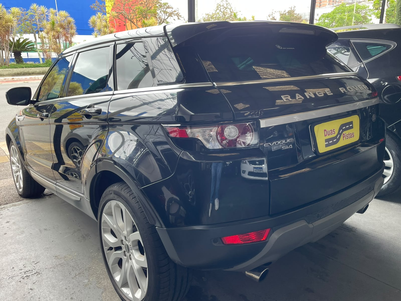LAND ROVER RANGE ROVER EVOQUE