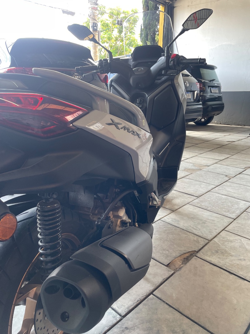 YAMAHA XMAX 300 CONNECTED ABS