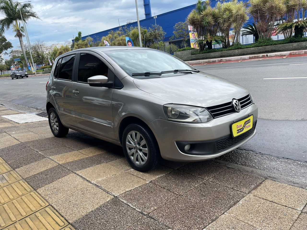 VOLKSWAGEN FOX