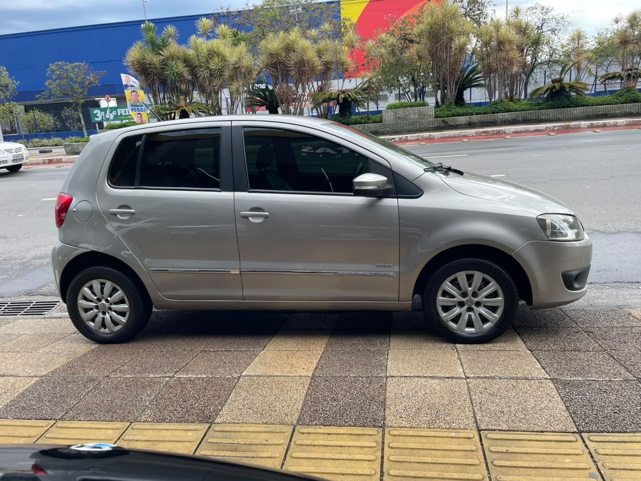 VOLKSWAGEN FOX