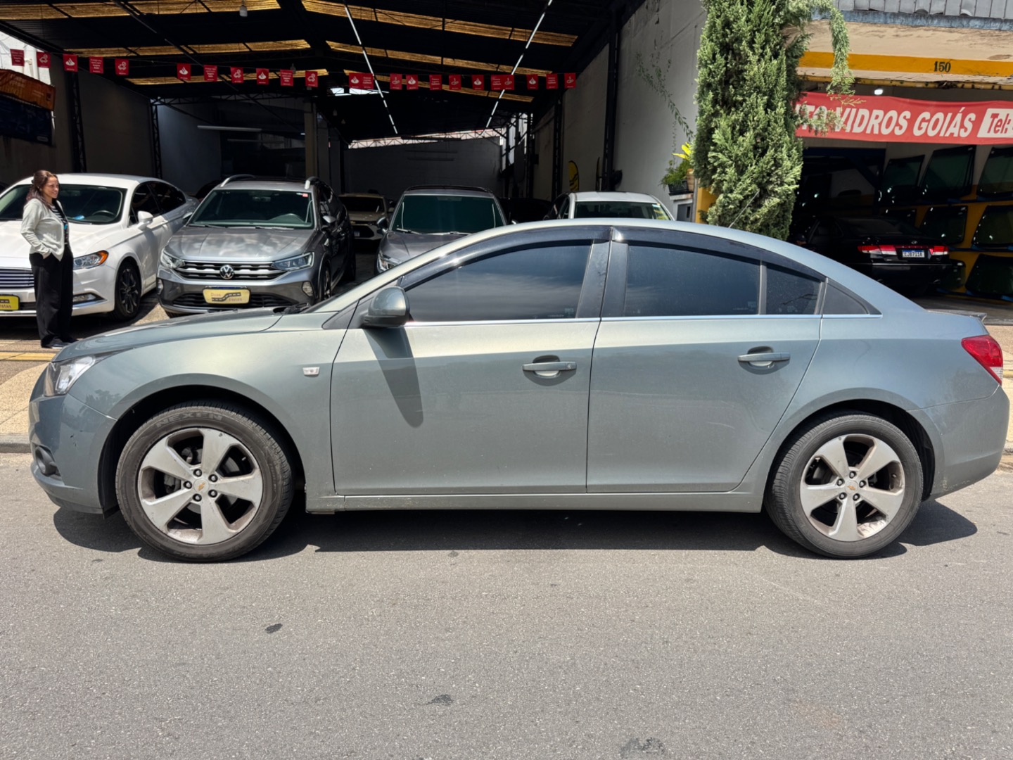 CHEVROLET CRUZE