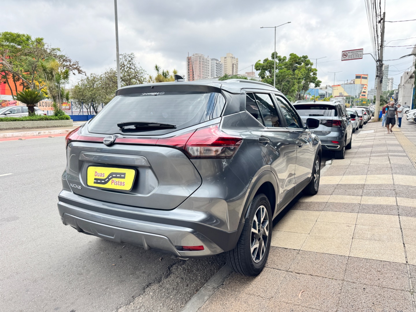 NISSAN KICKS