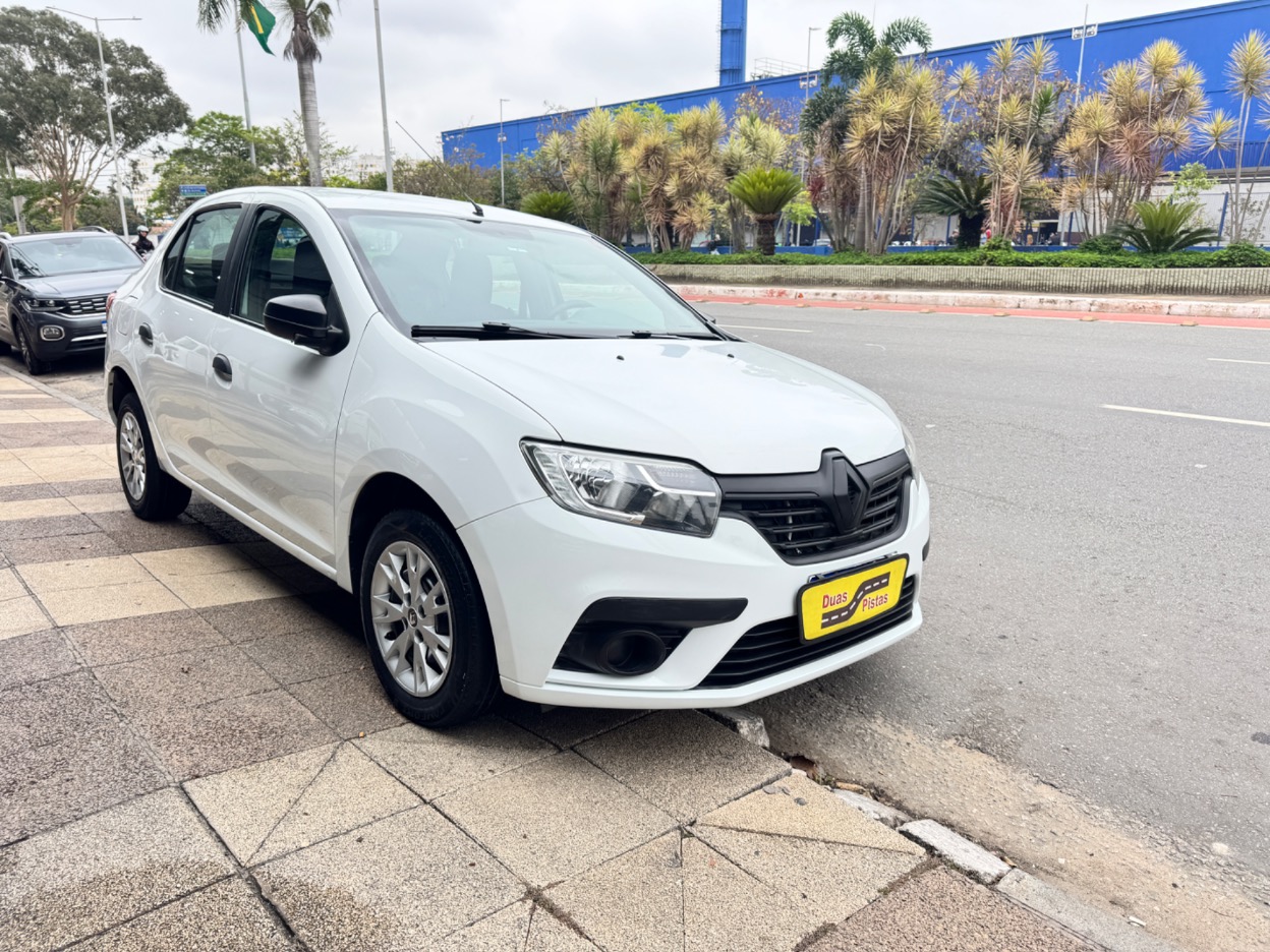 RENAULT LOGAN