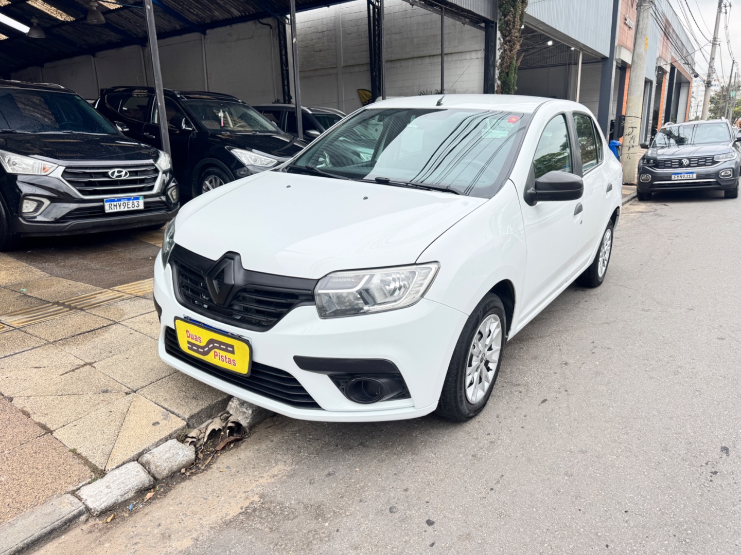 RENAULT LOGAN