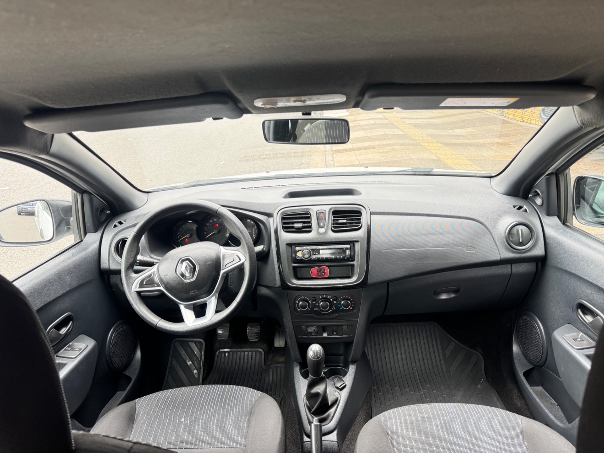 RENAULT LOGAN