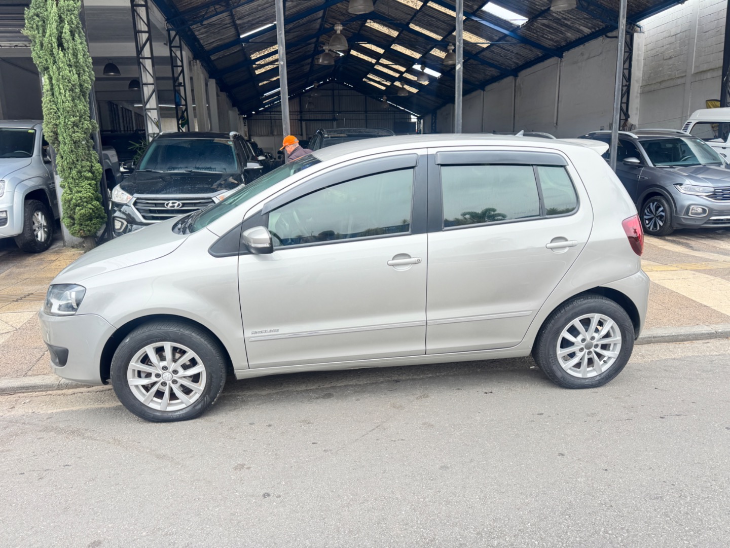 VOLKSWAGEN FOX