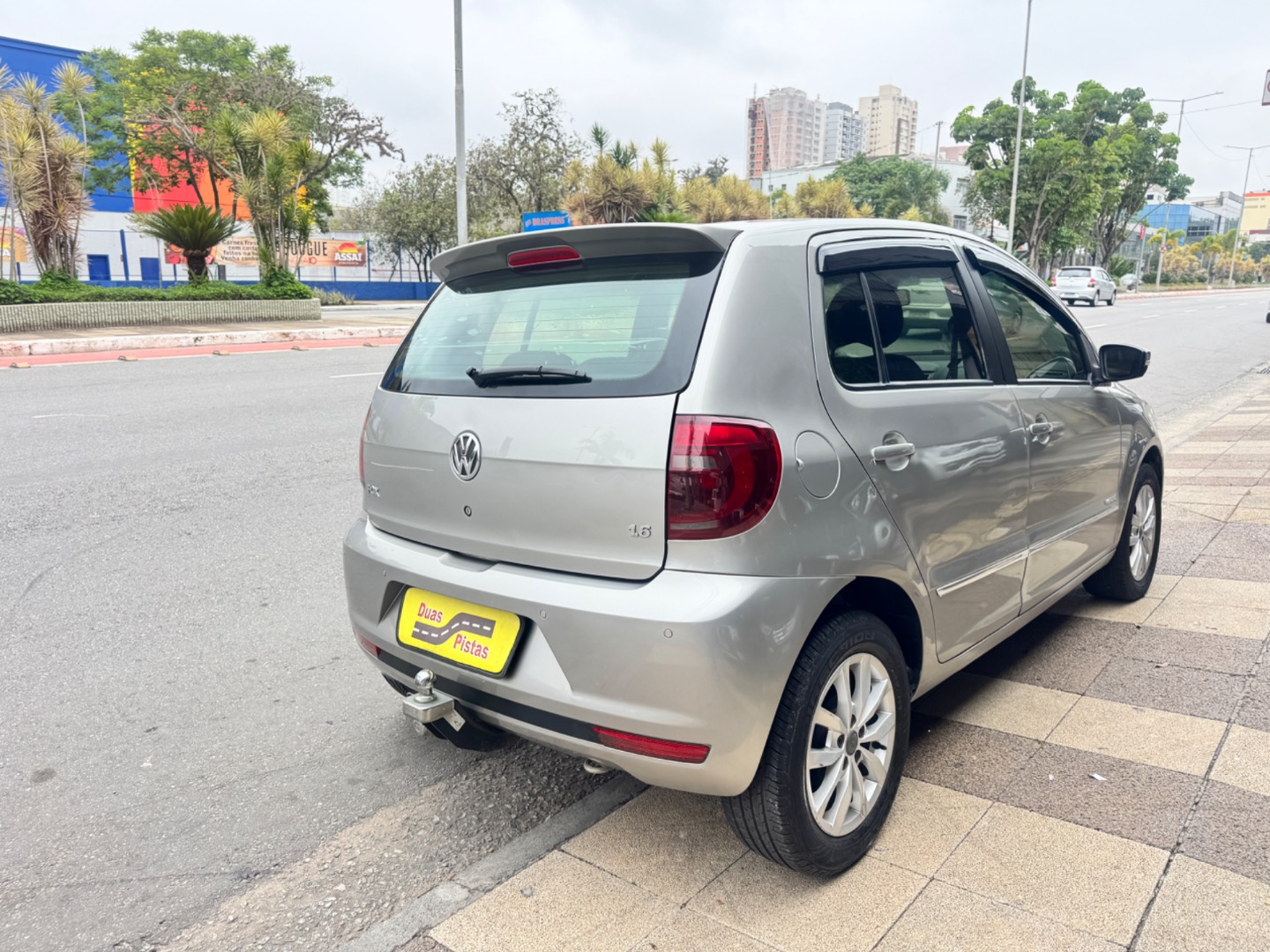 VOLKSWAGEN FOX
