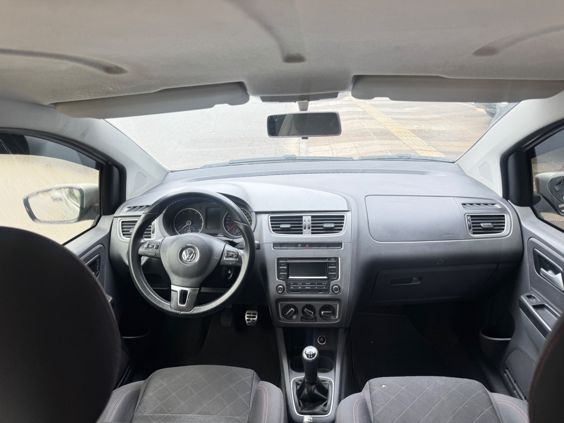 VOLKSWAGEN FOX