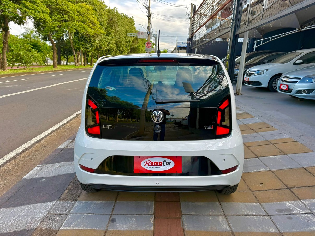 VOLKSWAGEN UP