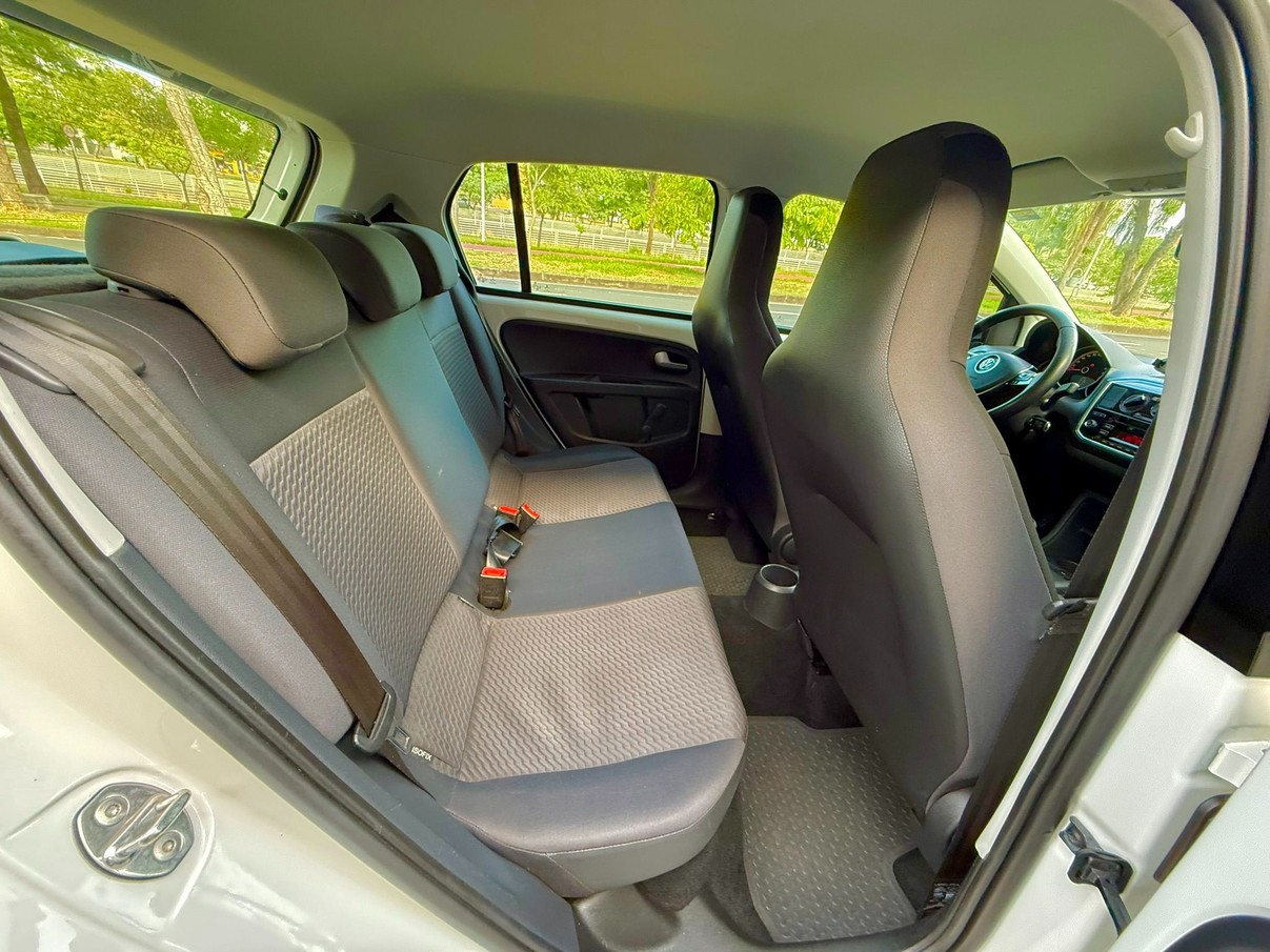 VOLKSWAGEN UP