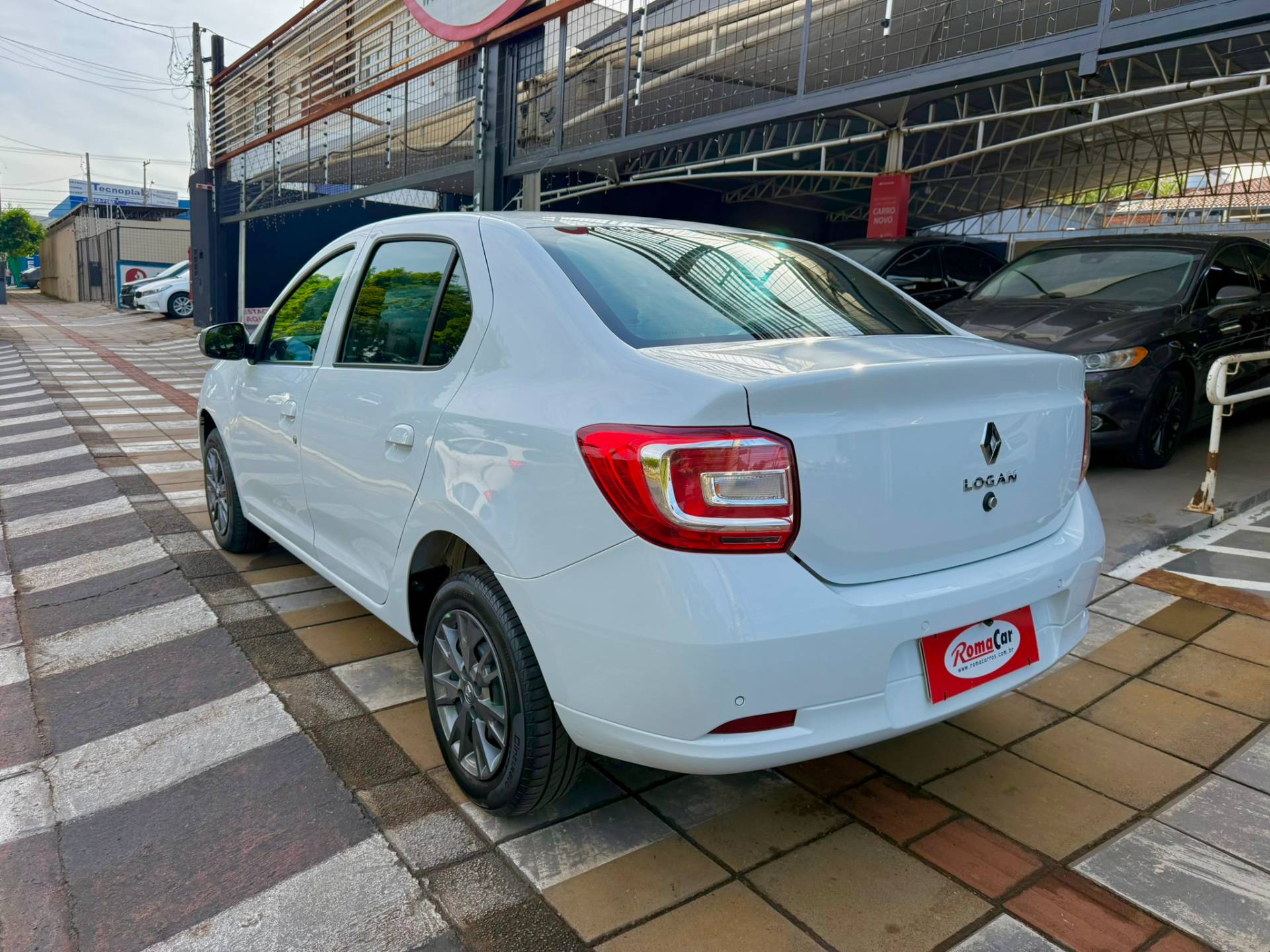 RENAULT LOGAN