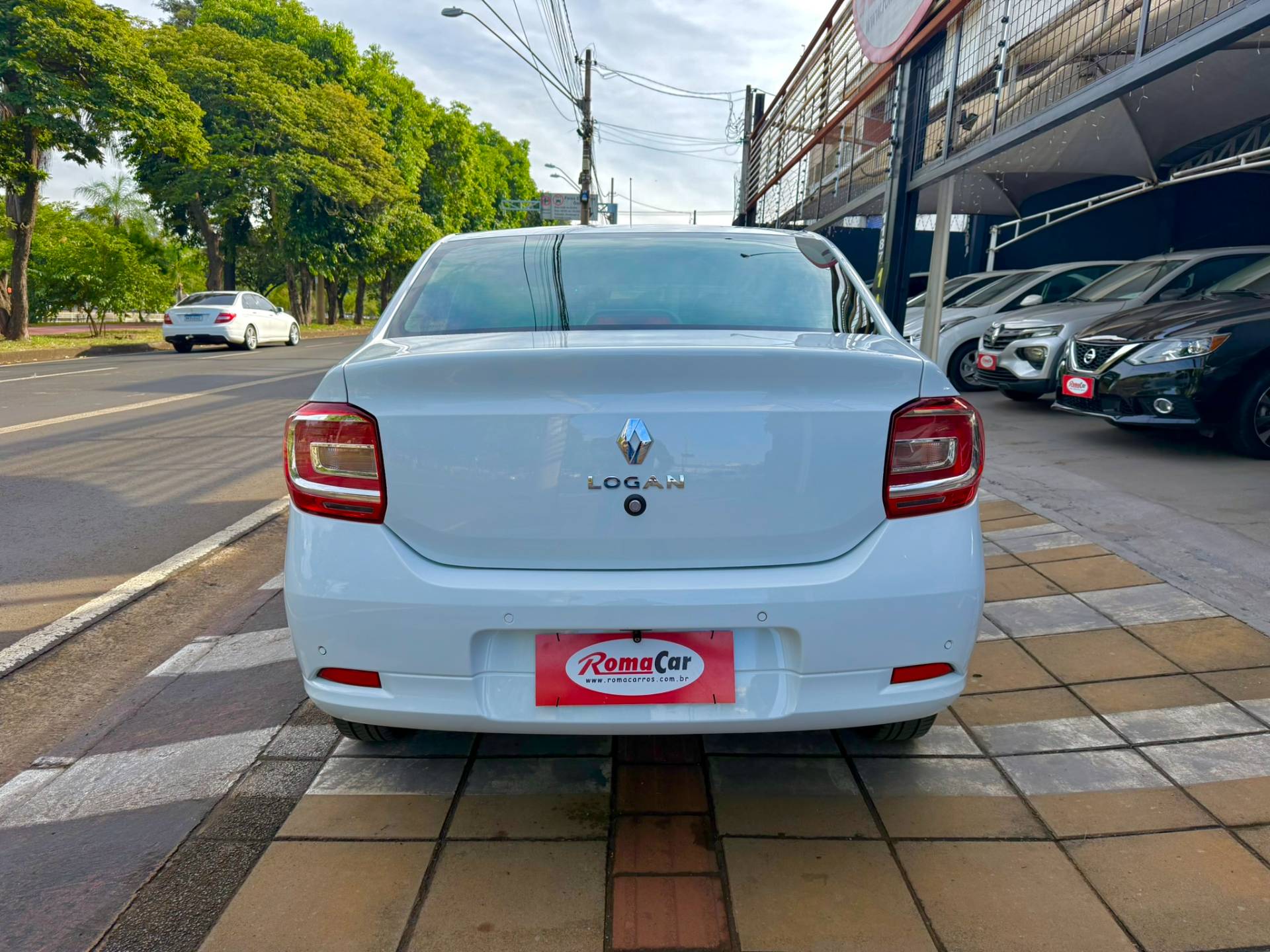 RENAULT LOGAN