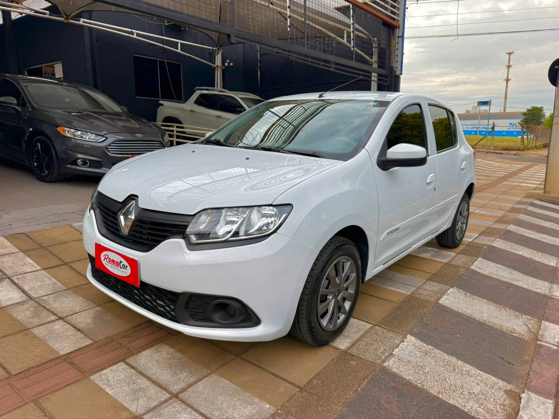 RENAULT SANDERO
