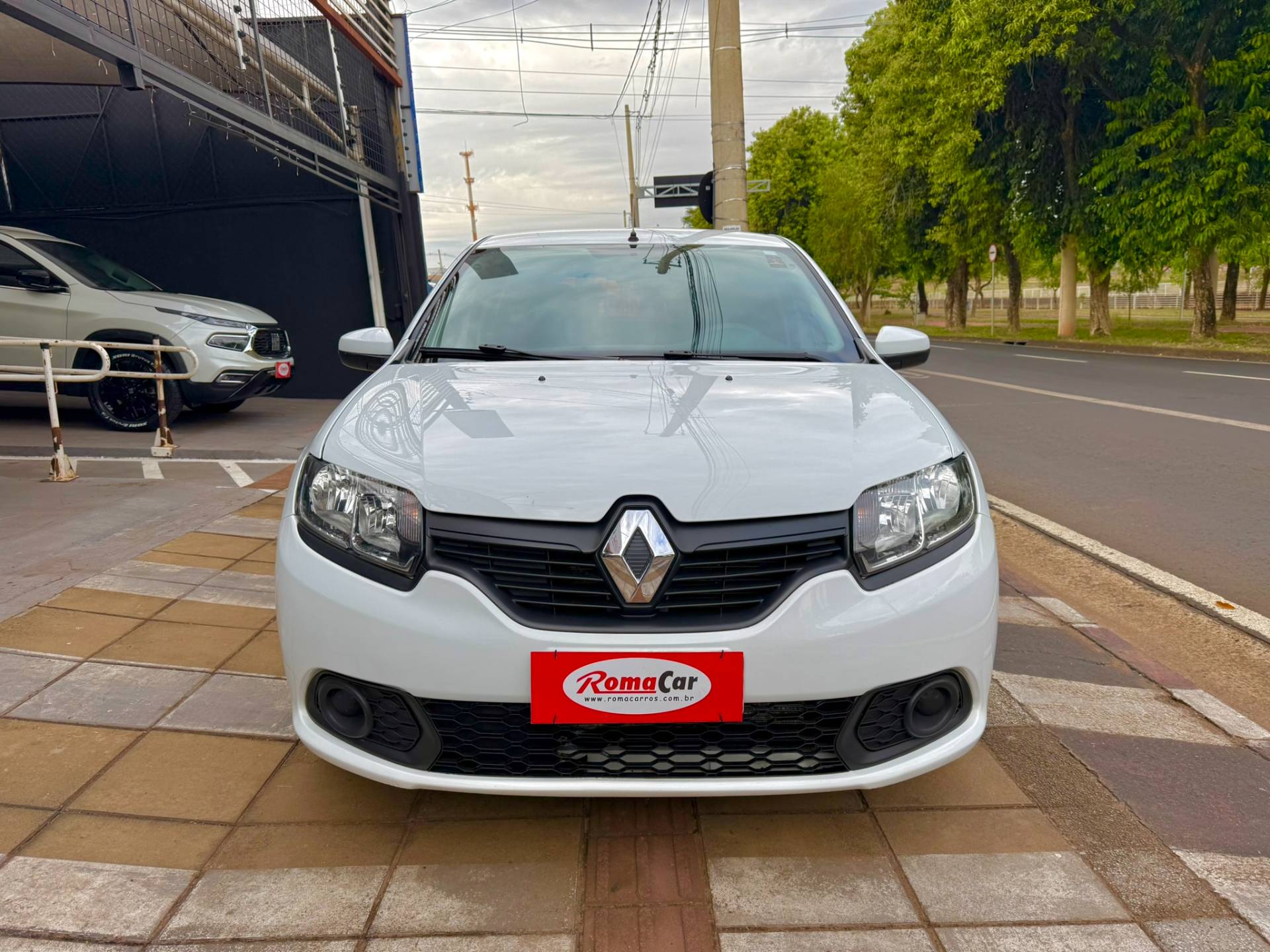 RENAULT SANDERO