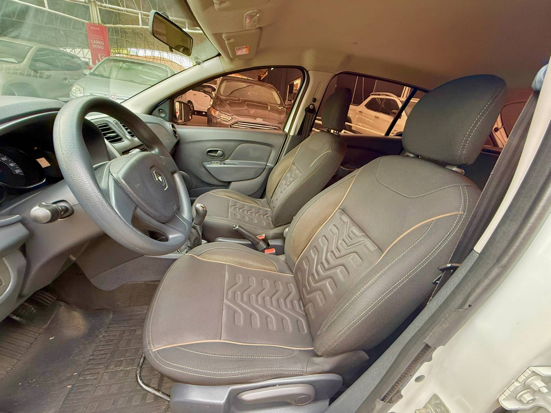 RENAULT SANDERO