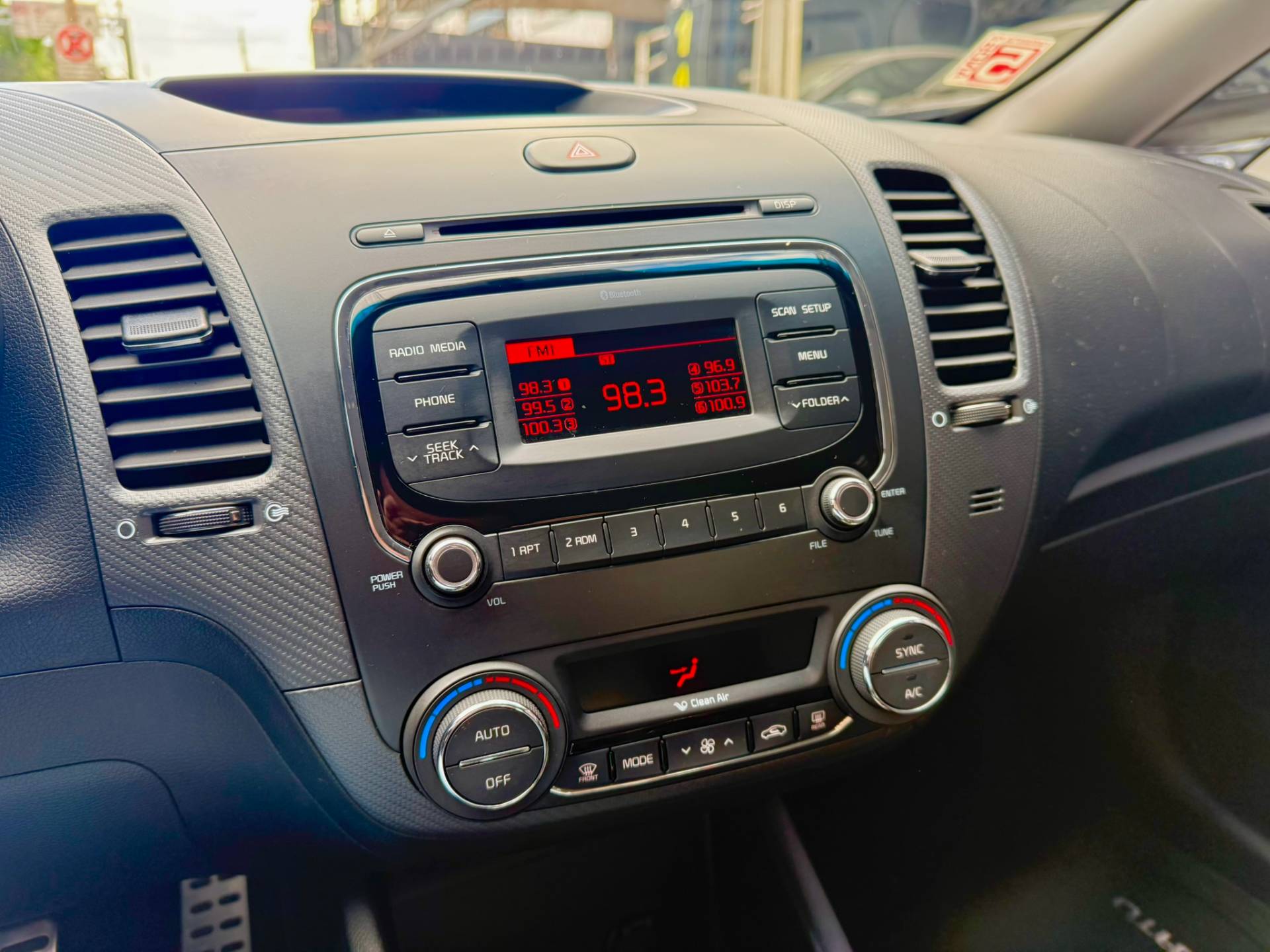 KIA CERATO