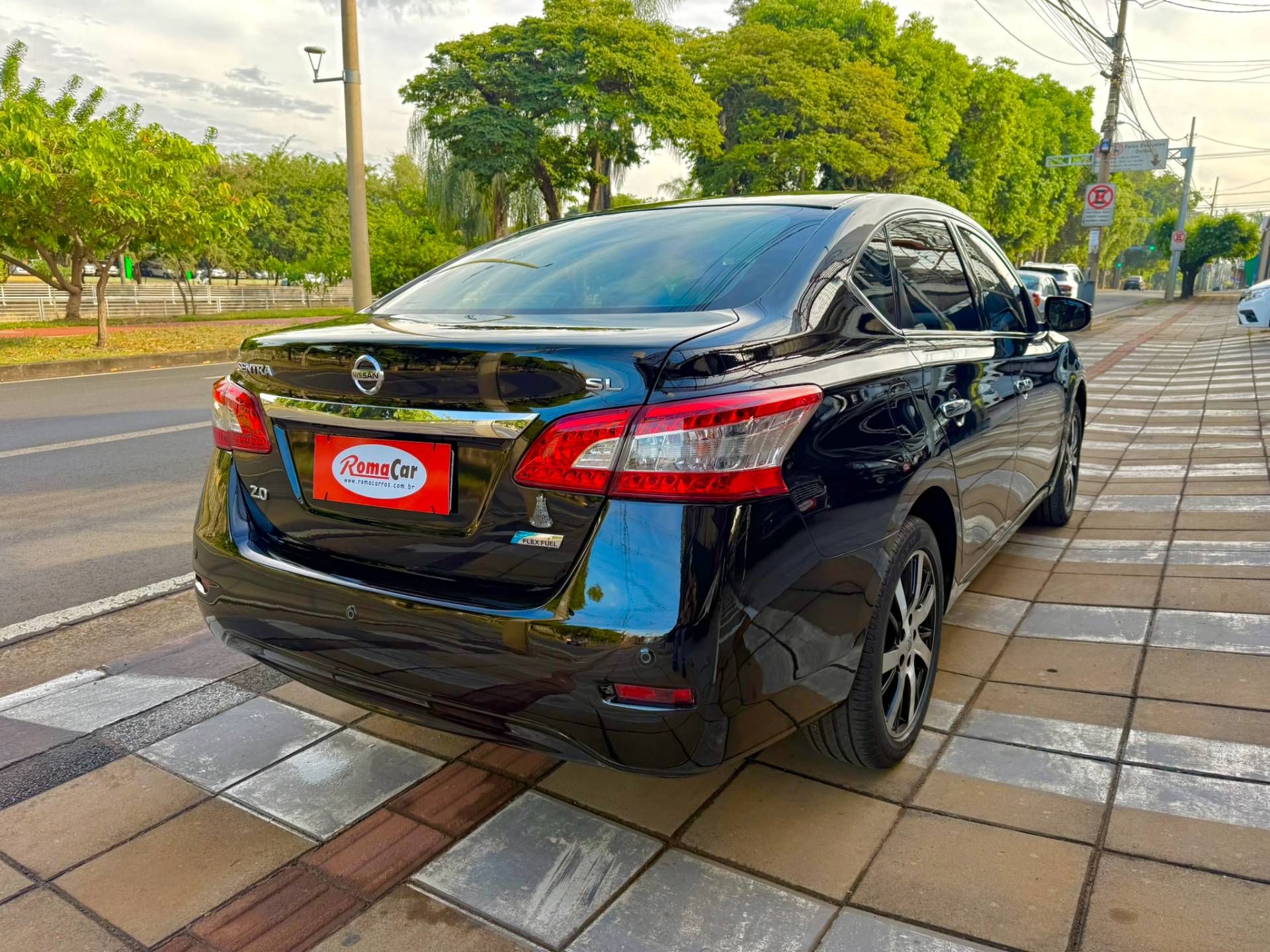 NISSAN SENTRA