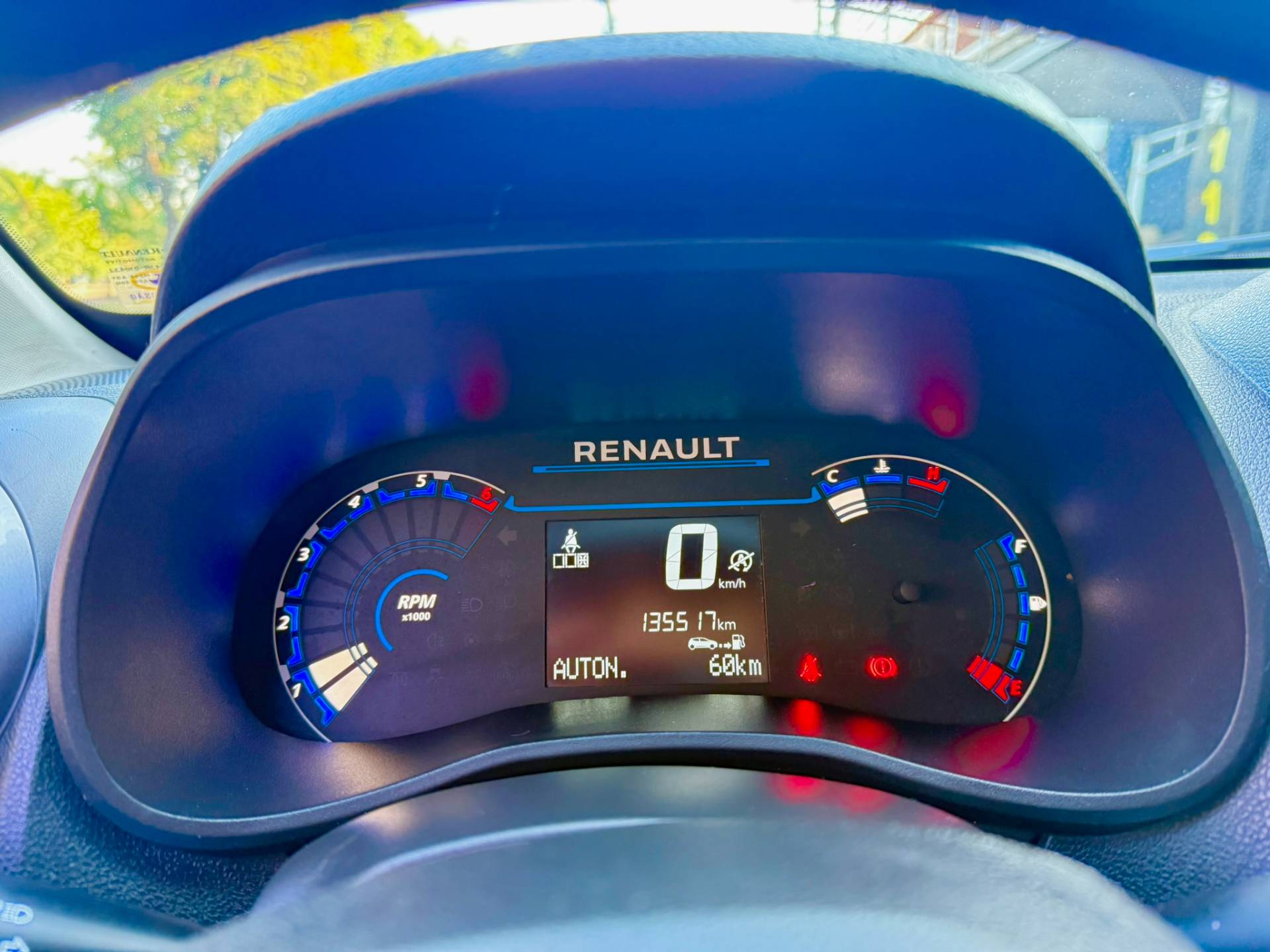 RENAULT KWID
