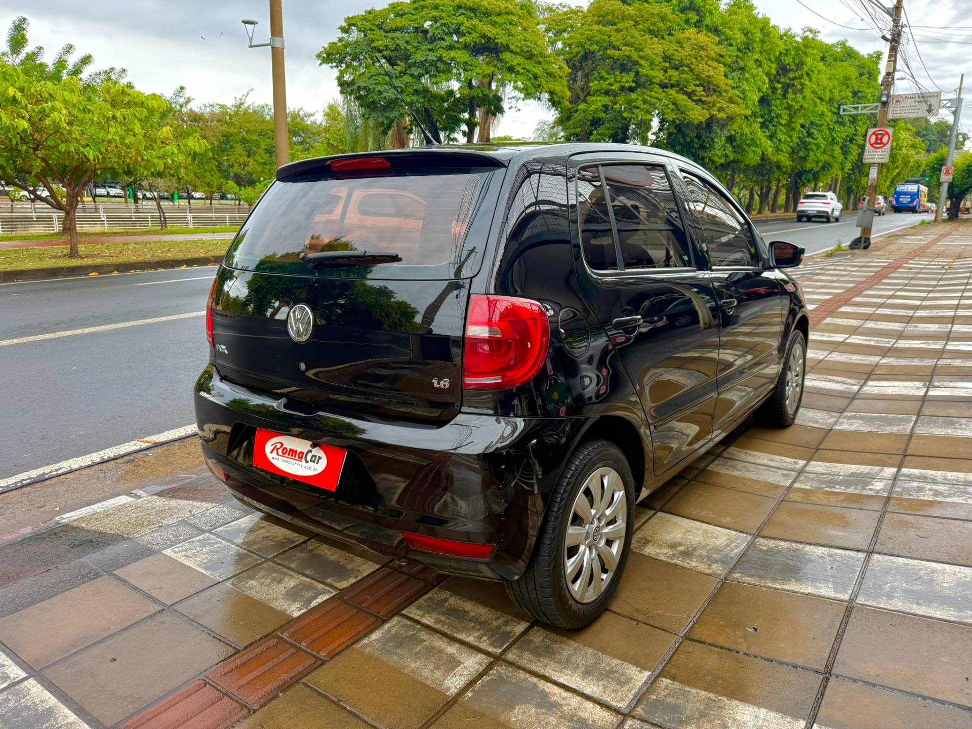 VOLKSWAGEN FOX