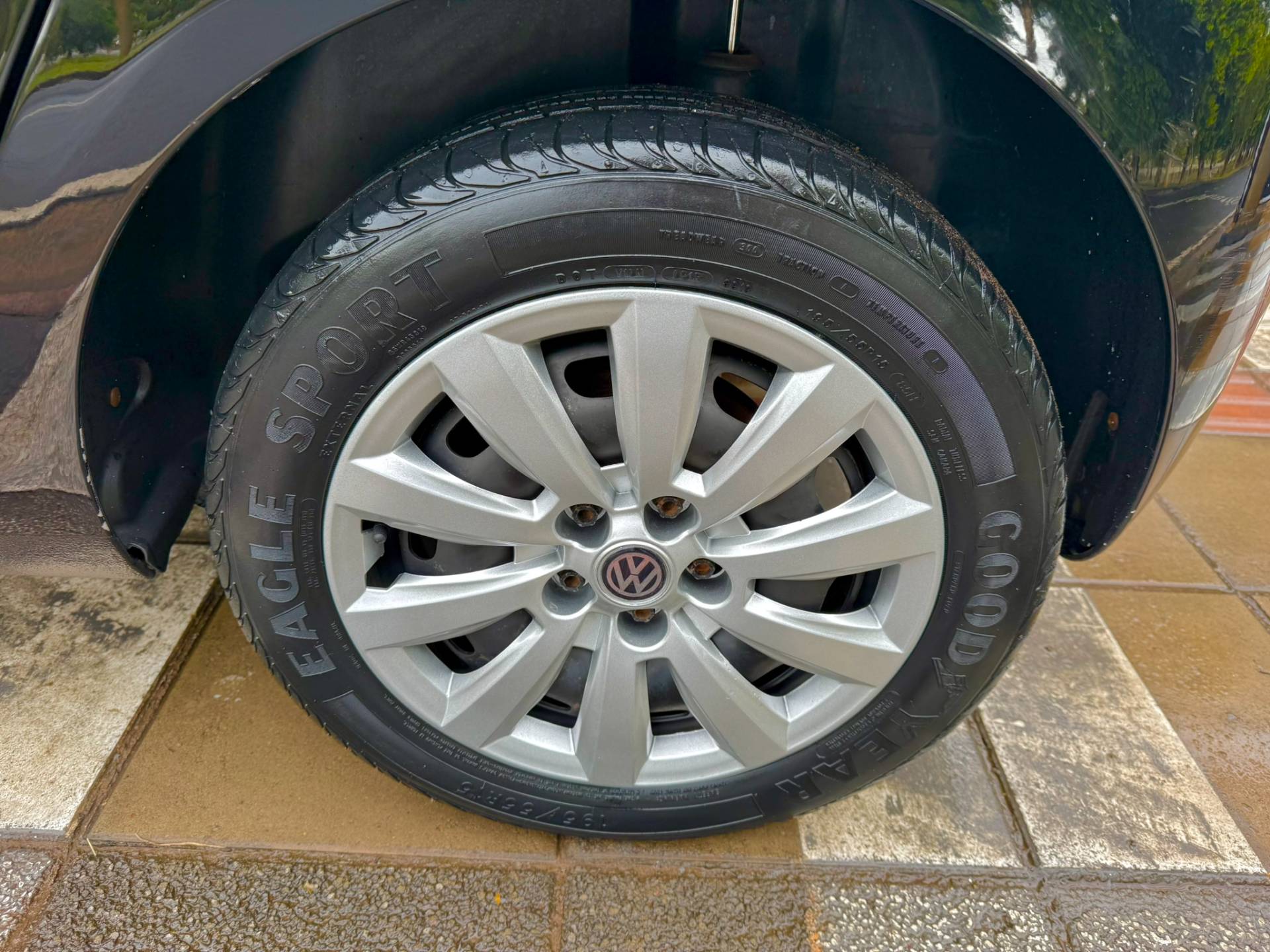 VOLKSWAGEN FOX