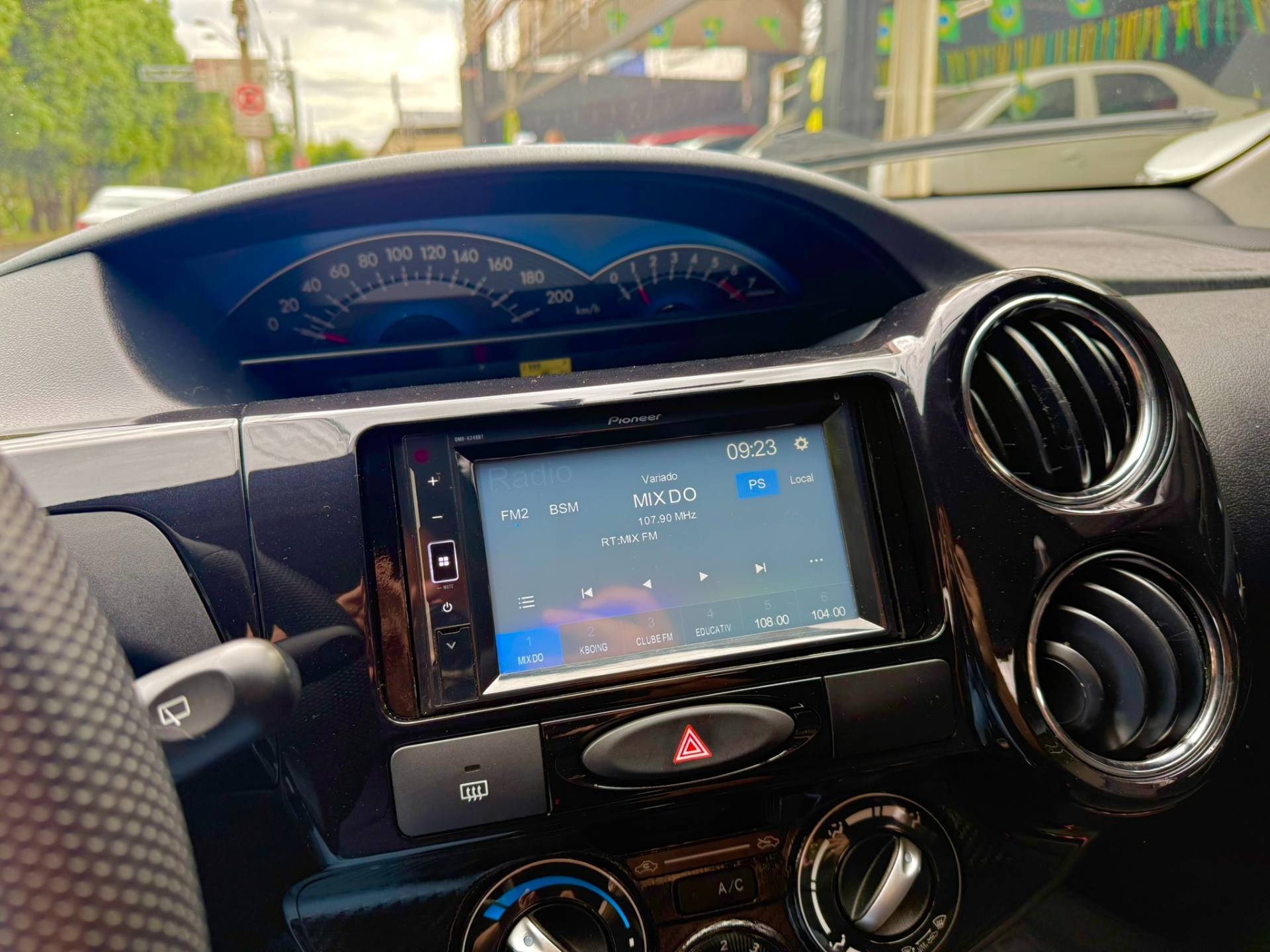 TOYOTA ETIOS