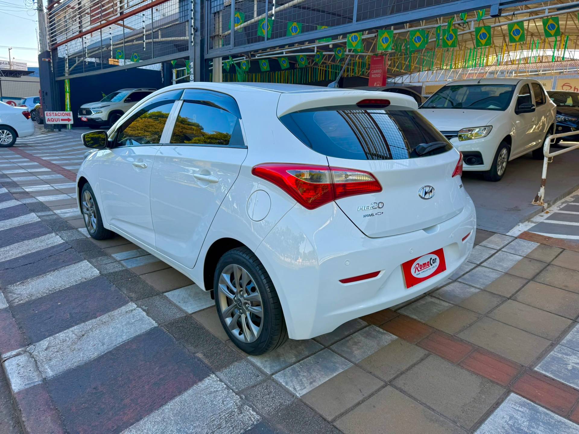 HYUNDAI HB20