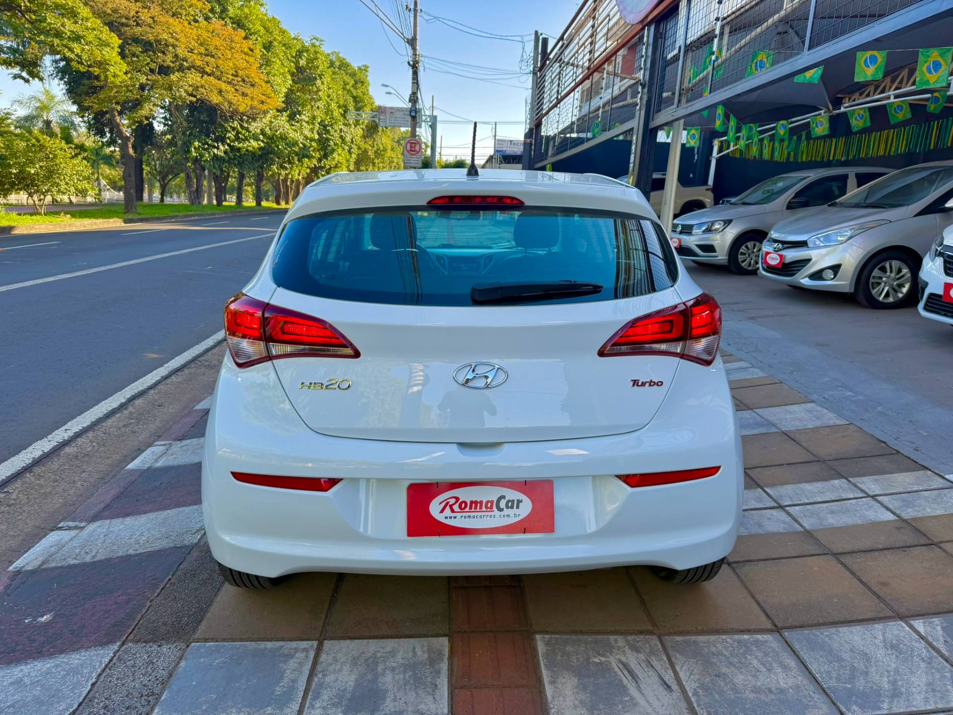 HYUNDAI HB20