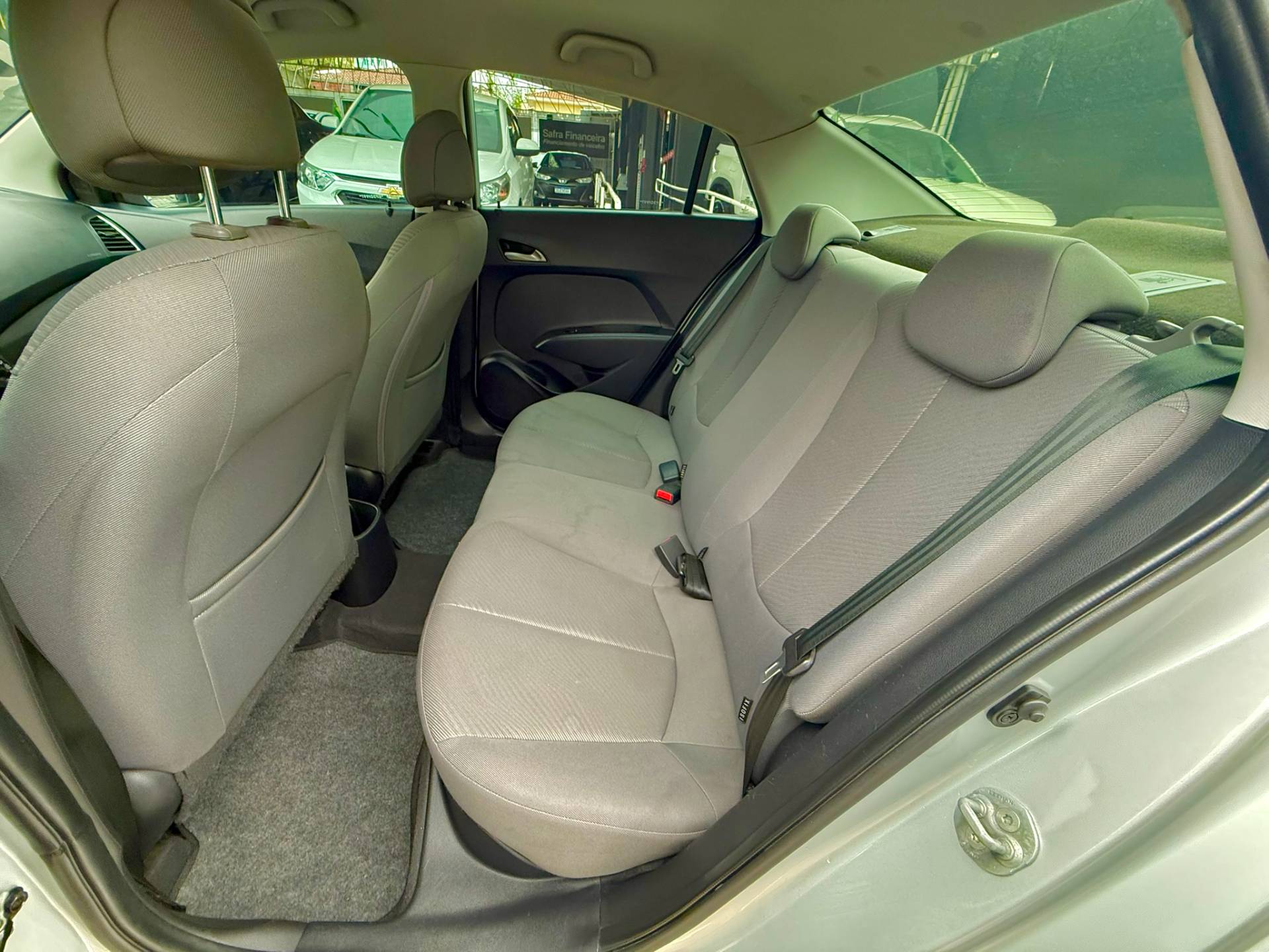 HYUNDAI HB20S