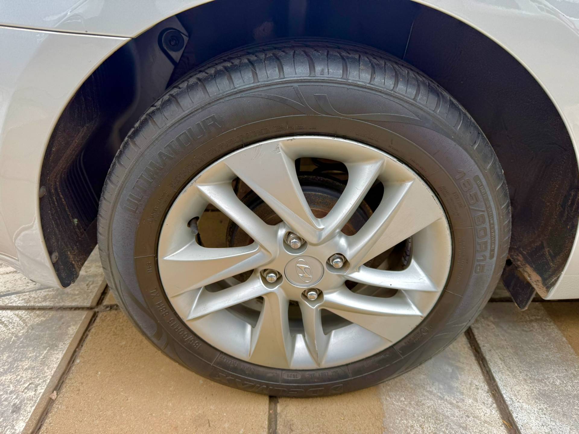 HYUNDAI HB20S
