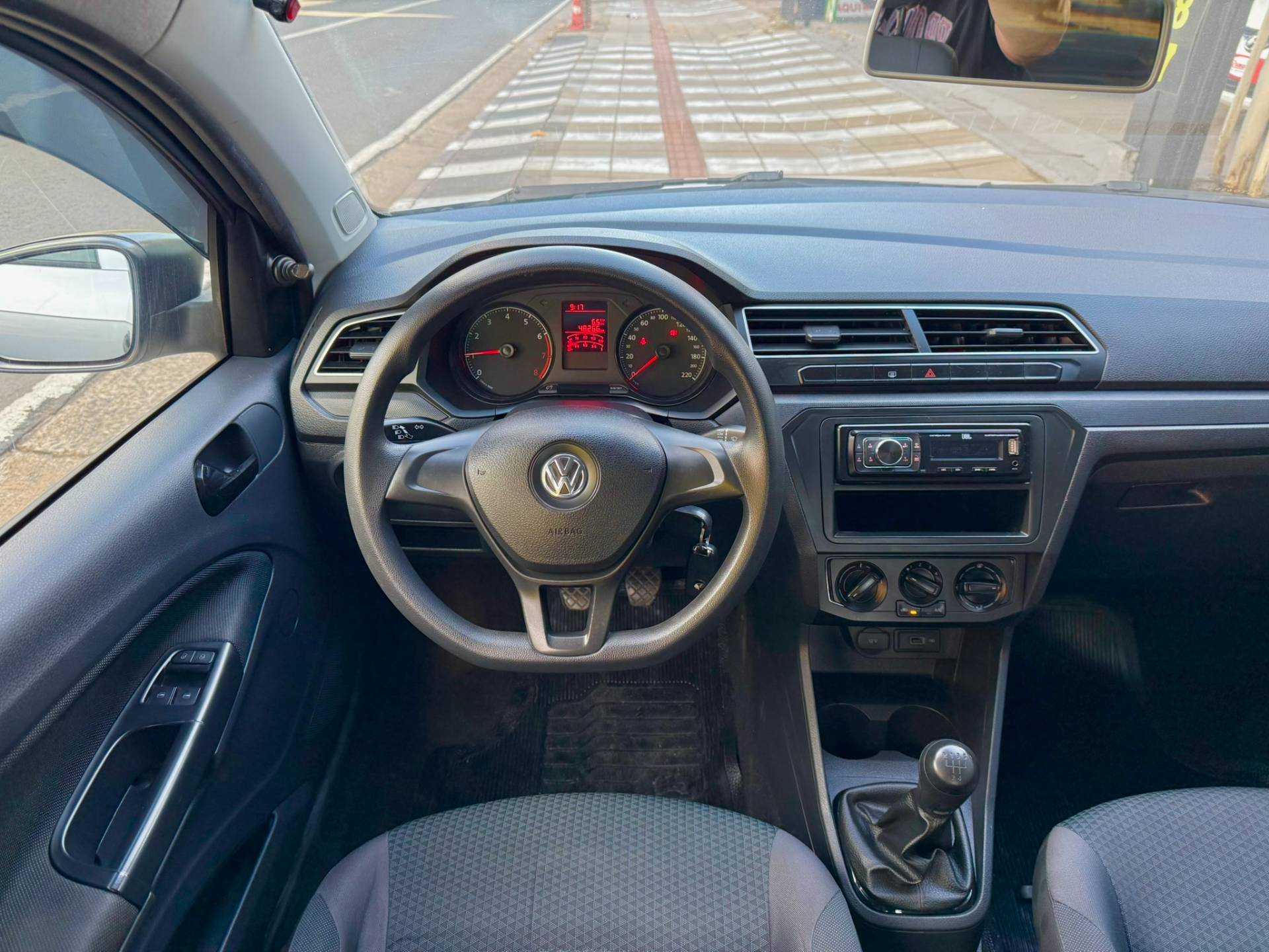 VOLKSWAGEN VOYAGE