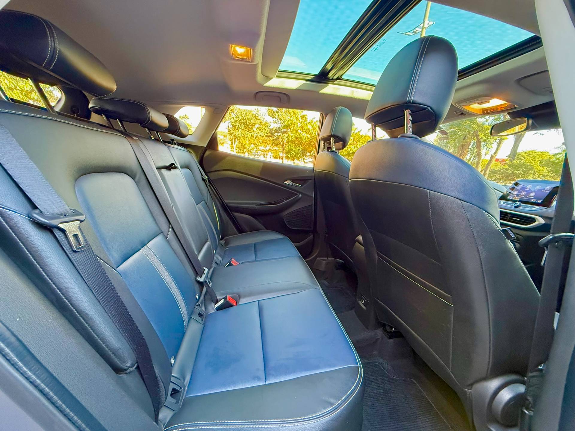 CHEVROLET TRACKER
