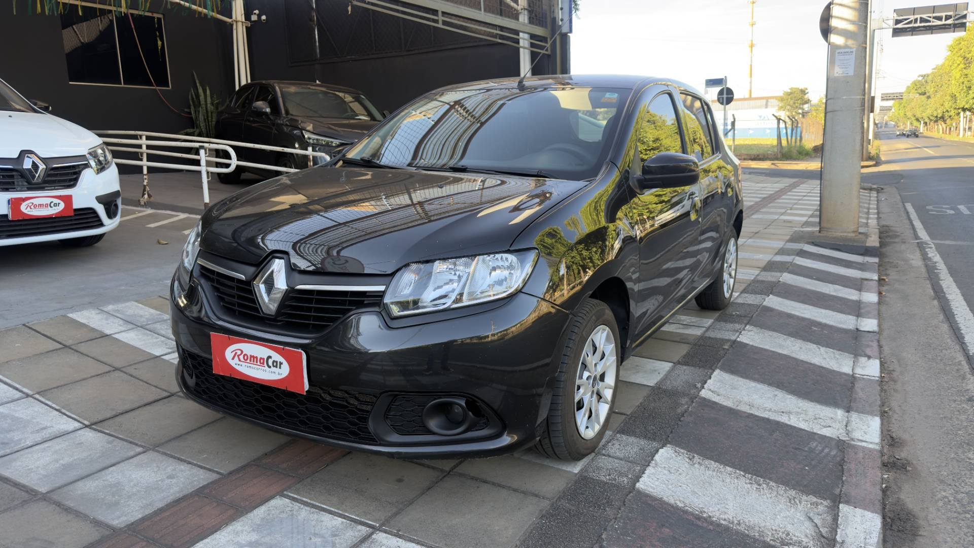 RENAULT SANDERO