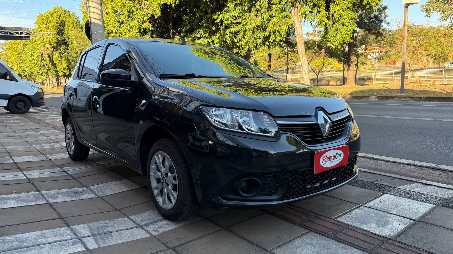 RENAULT SANDERO