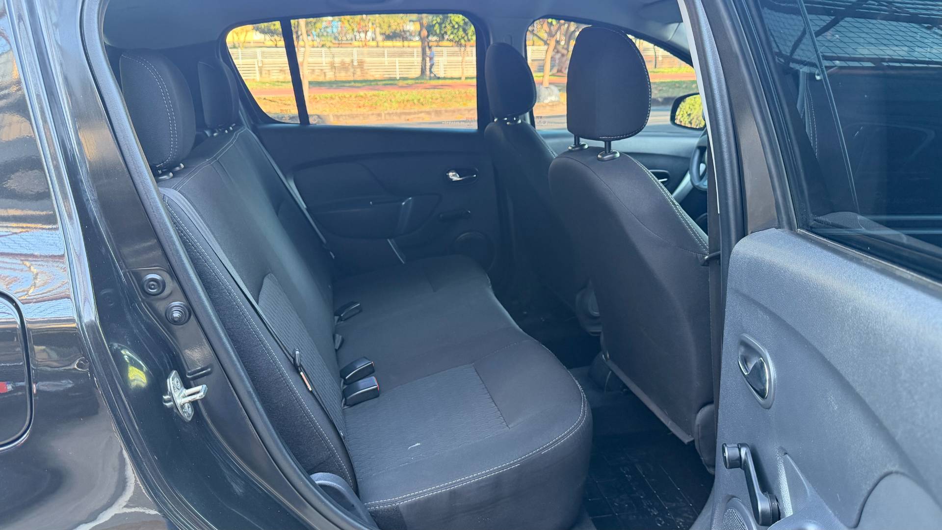RENAULT SANDERO