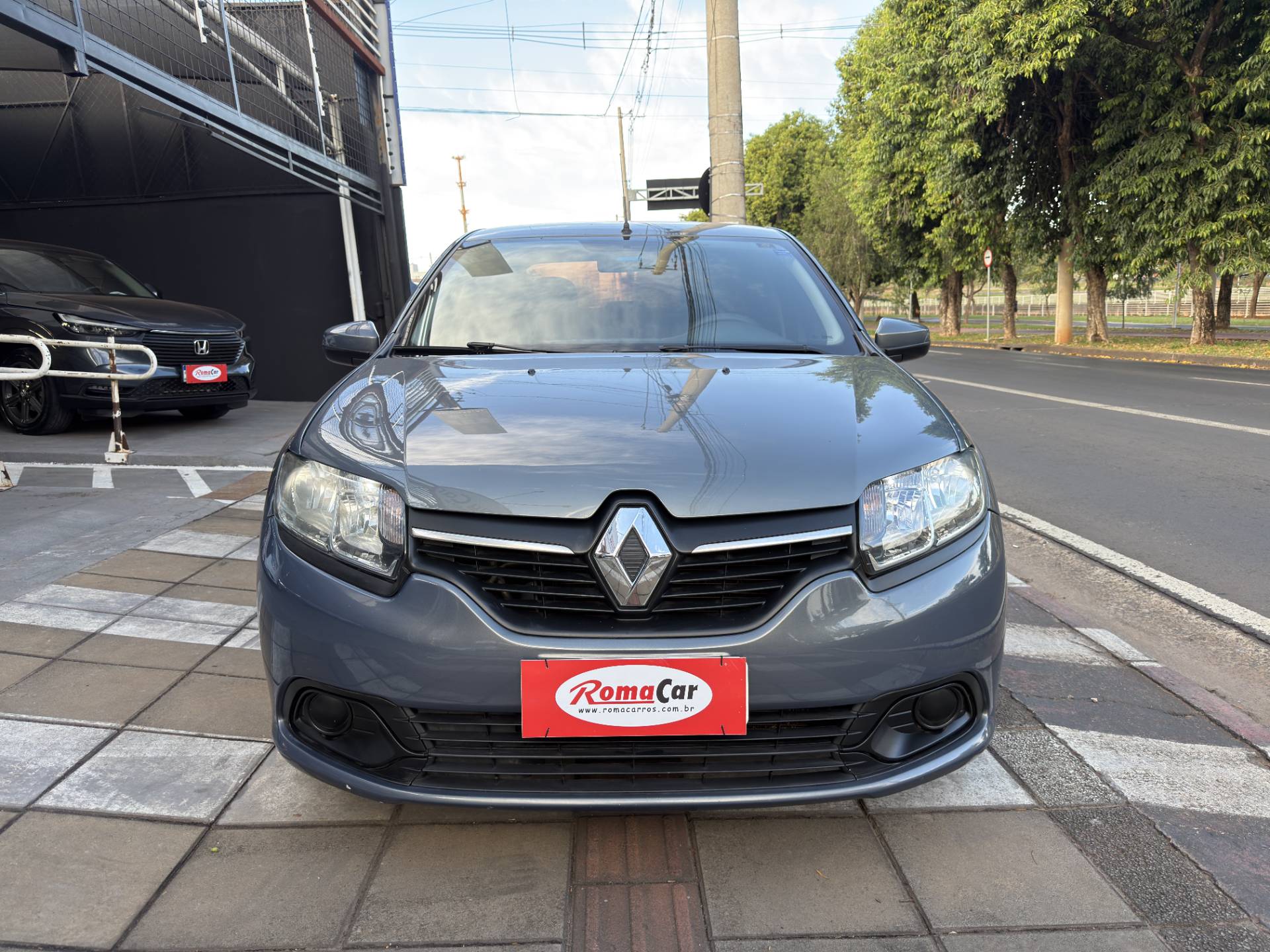 RENAULT LOGAN