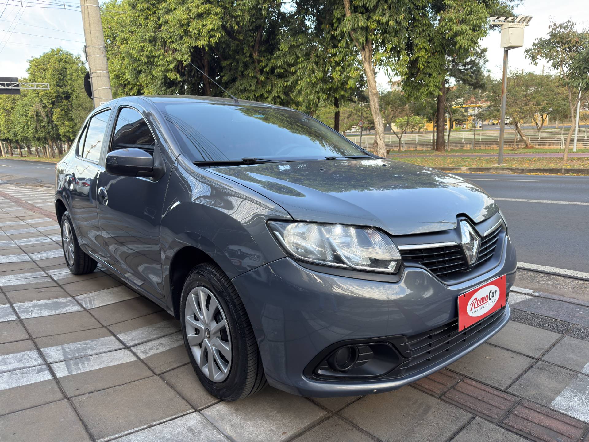 RENAULT LOGAN