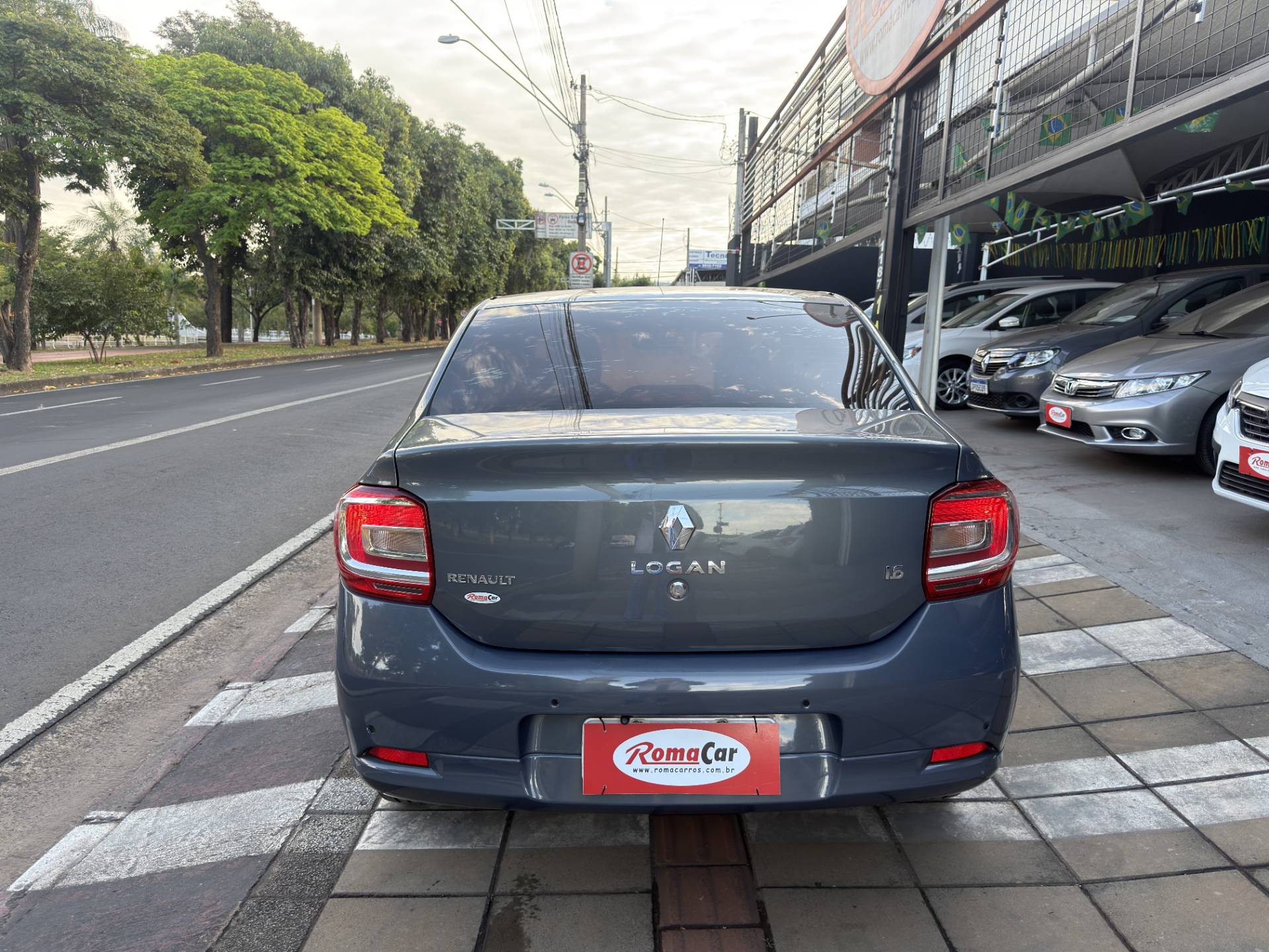 RENAULT LOGAN