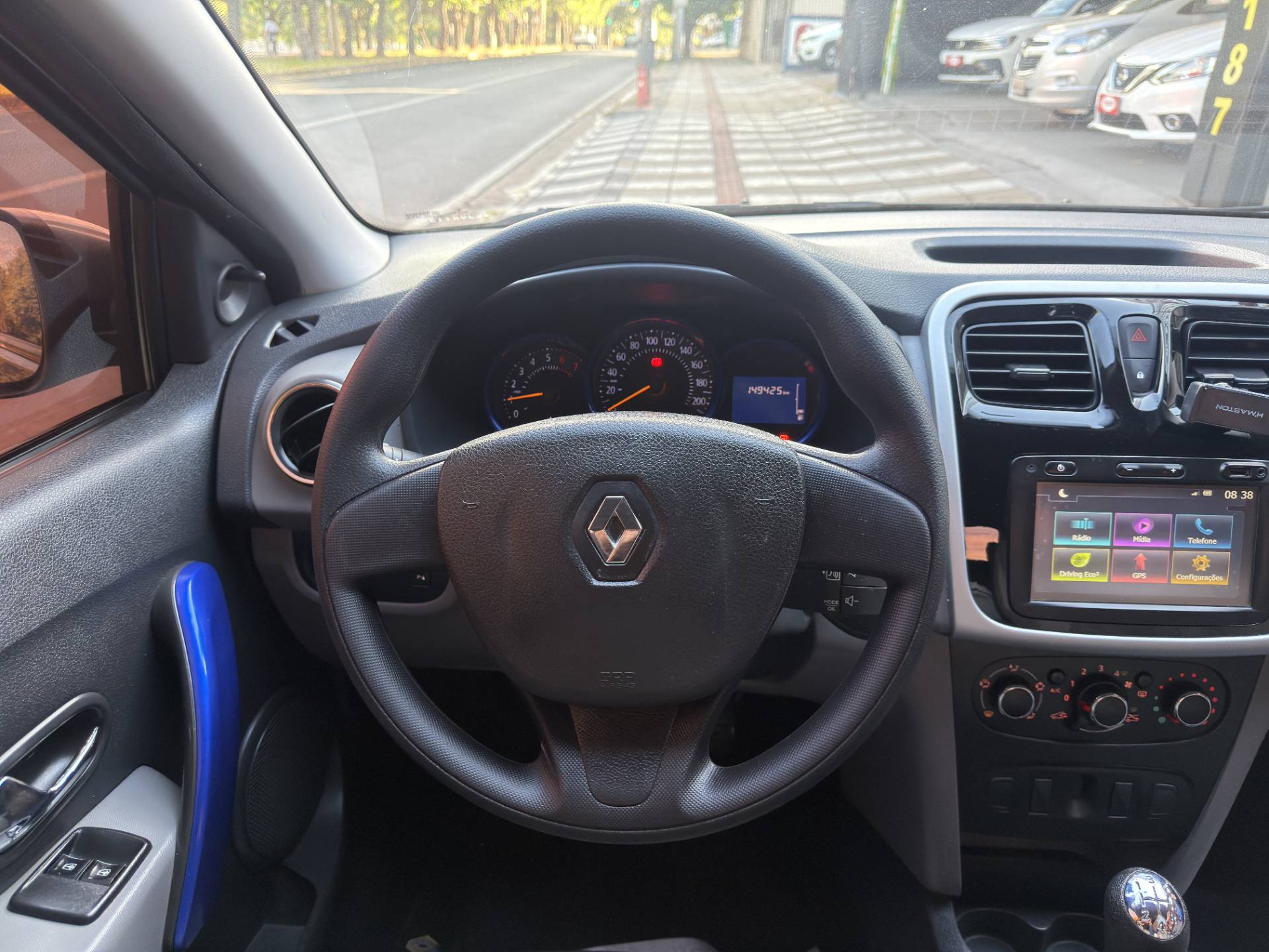 RENAULT LOGAN