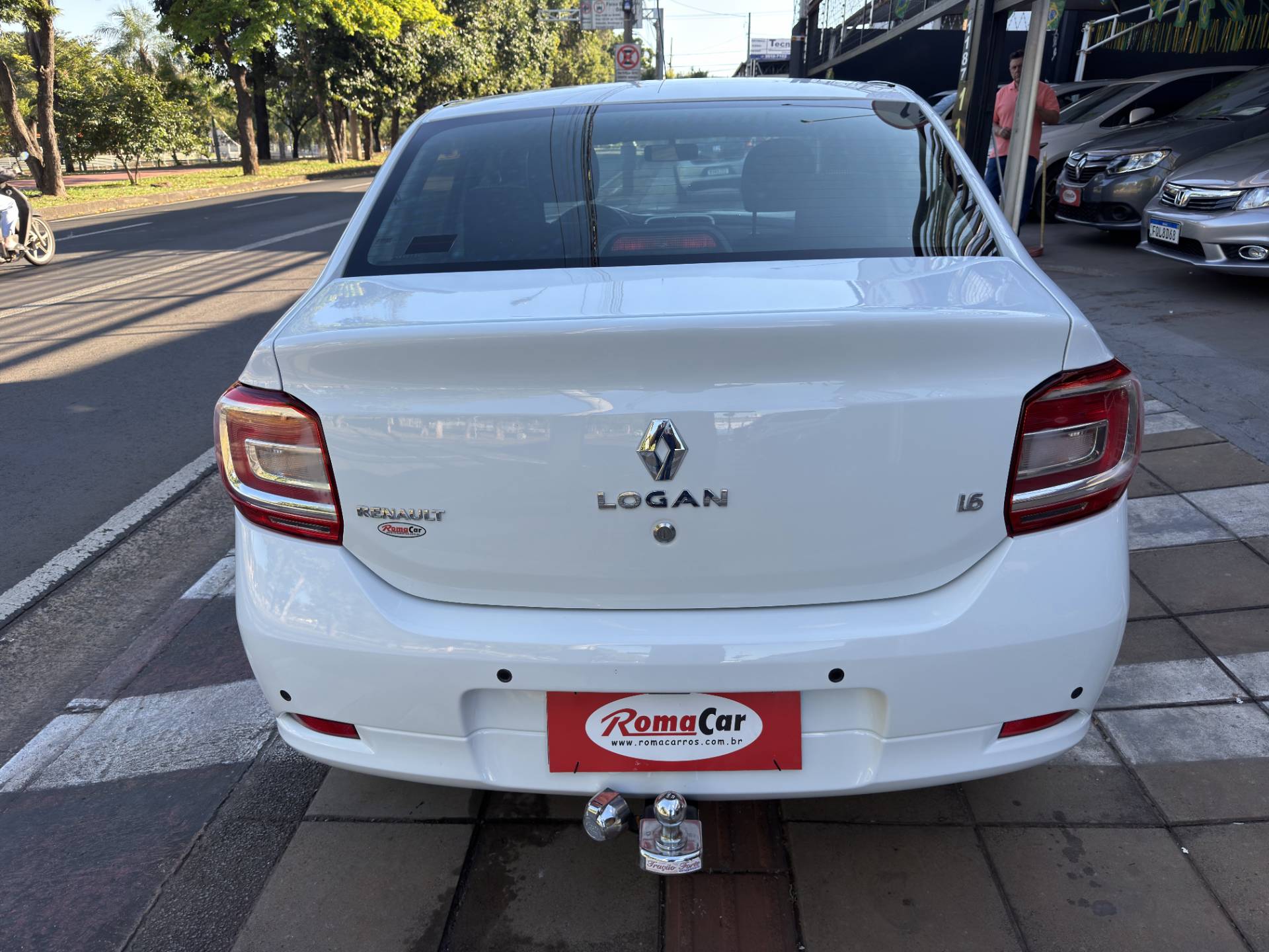RENAULT LOGAN