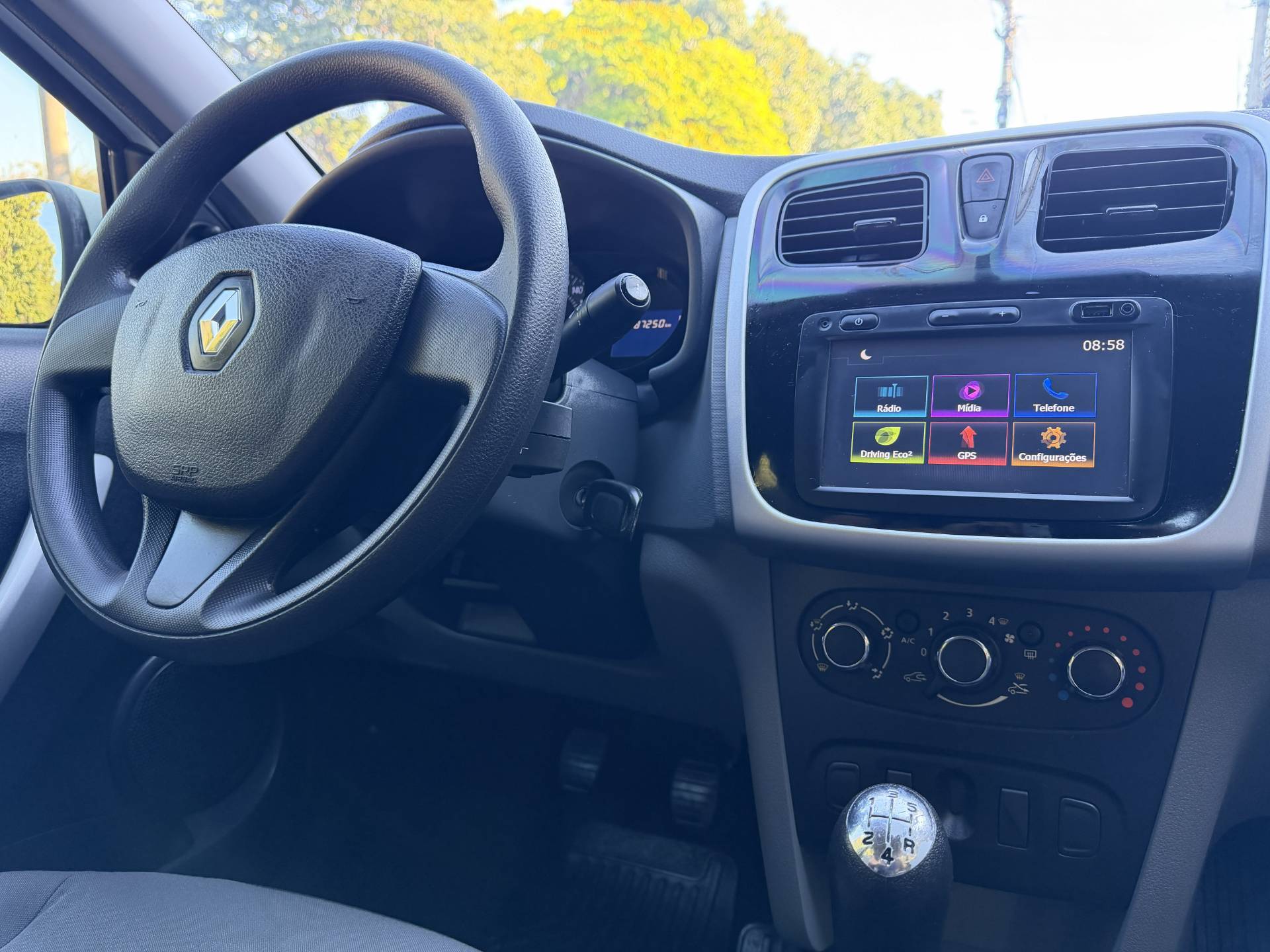 RENAULT LOGAN