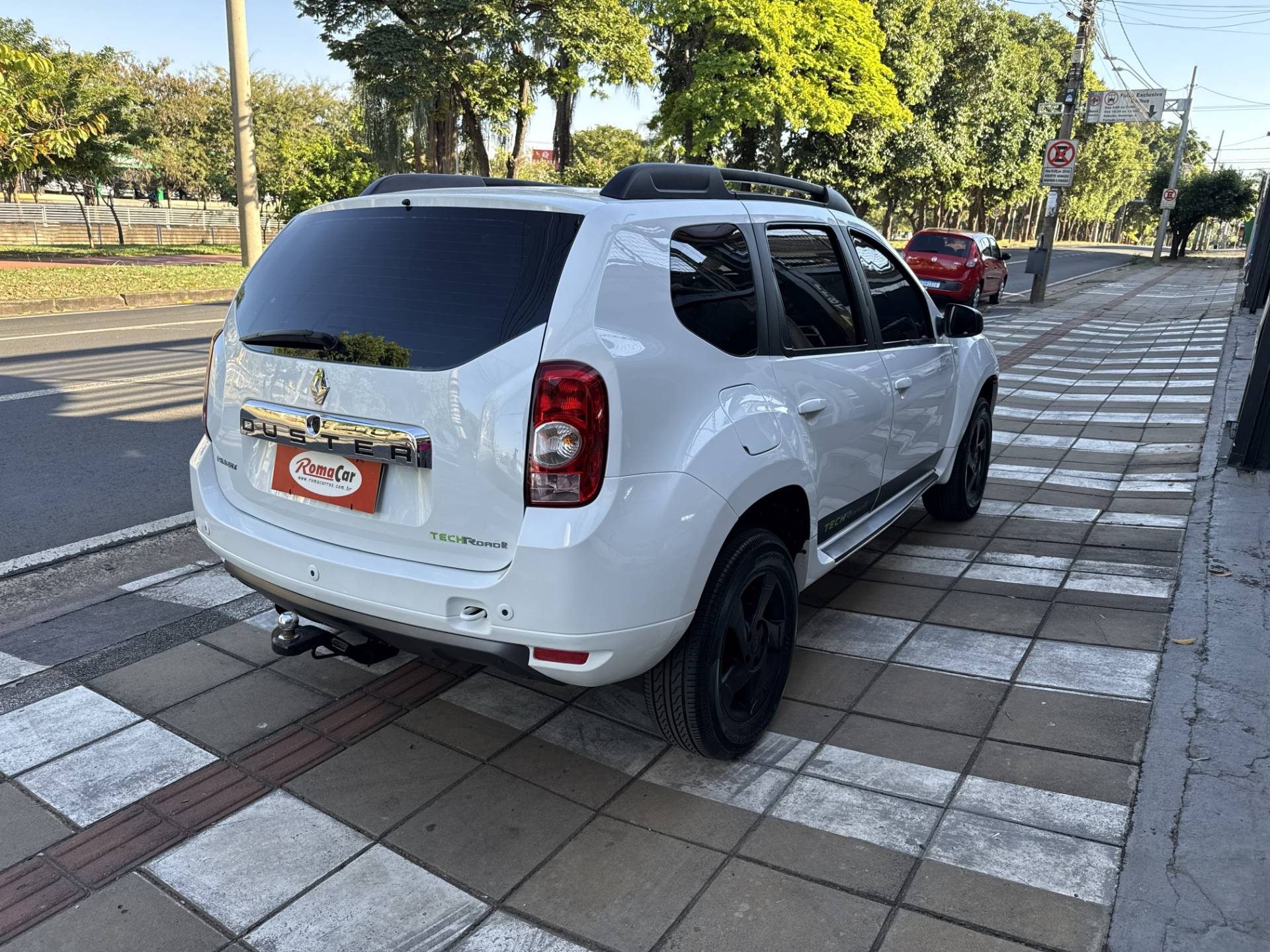 RENAULT DUSTER