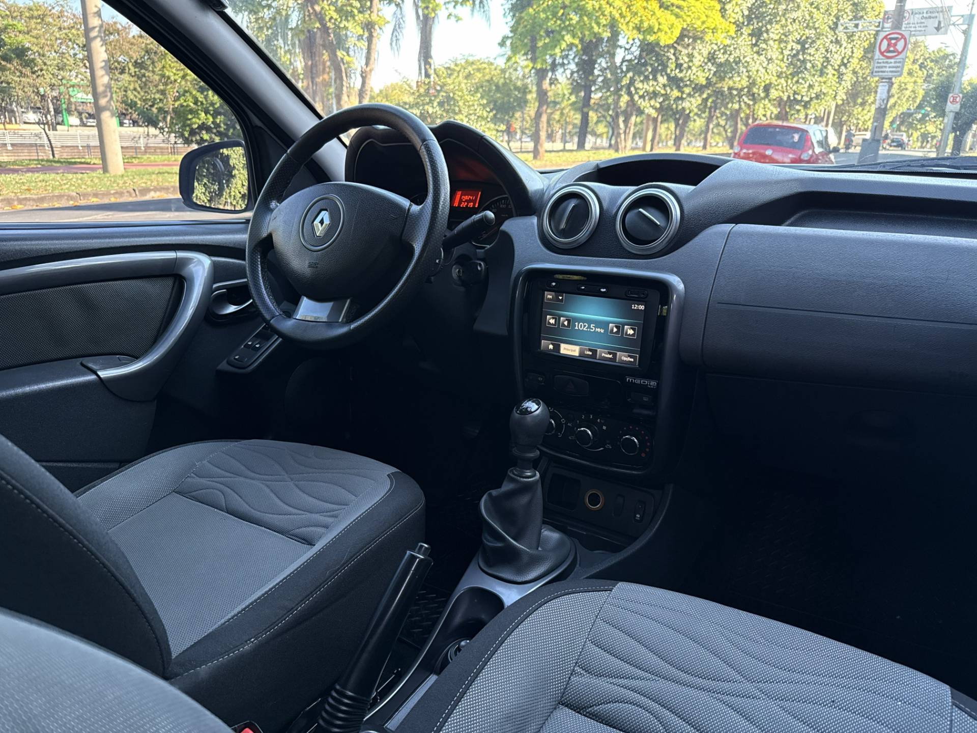 RENAULT DUSTER