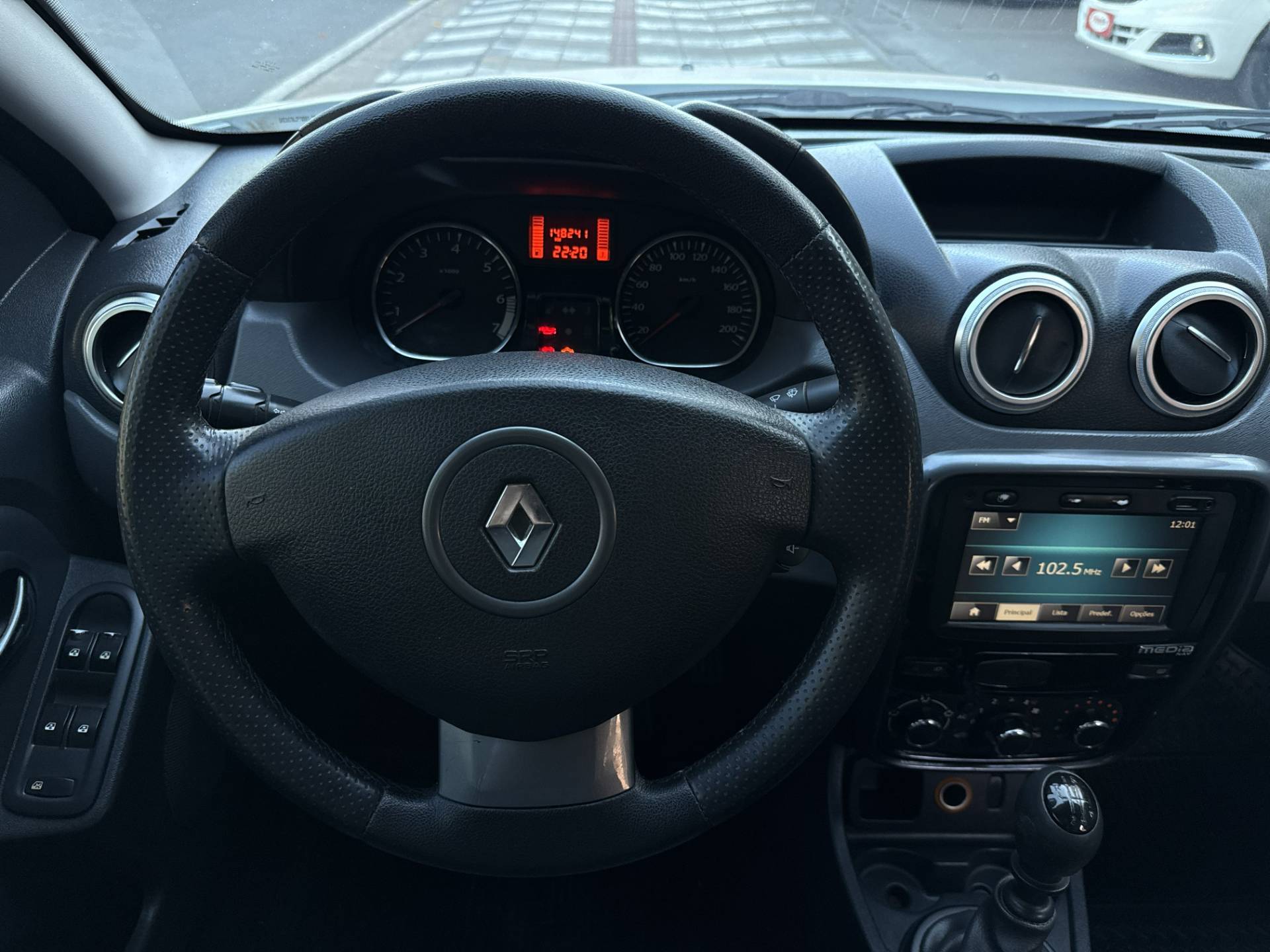 RENAULT DUSTER