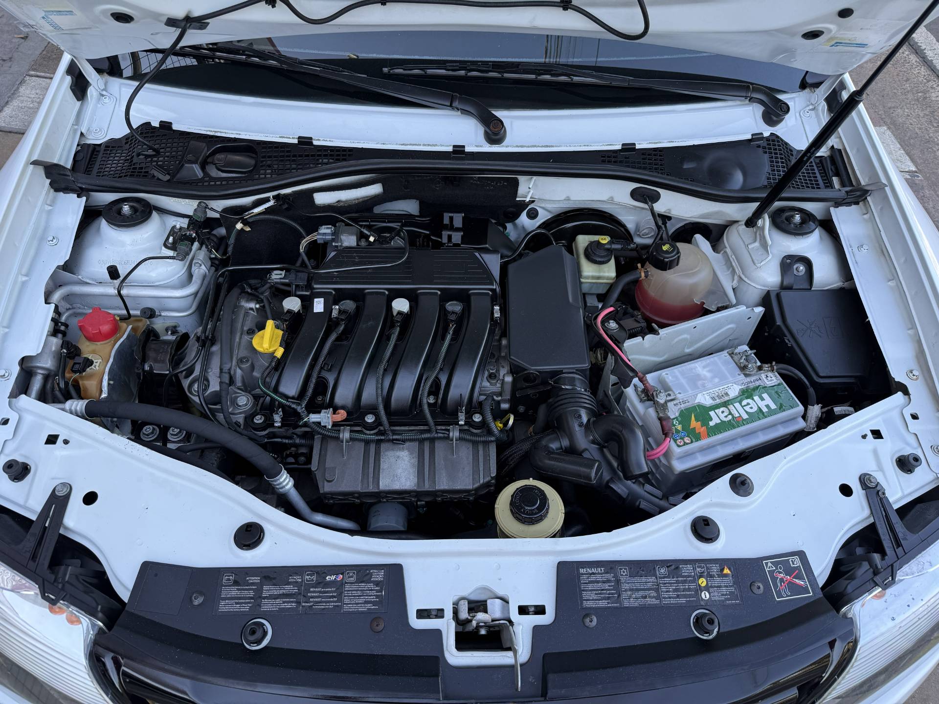 RENAULT DUSTER