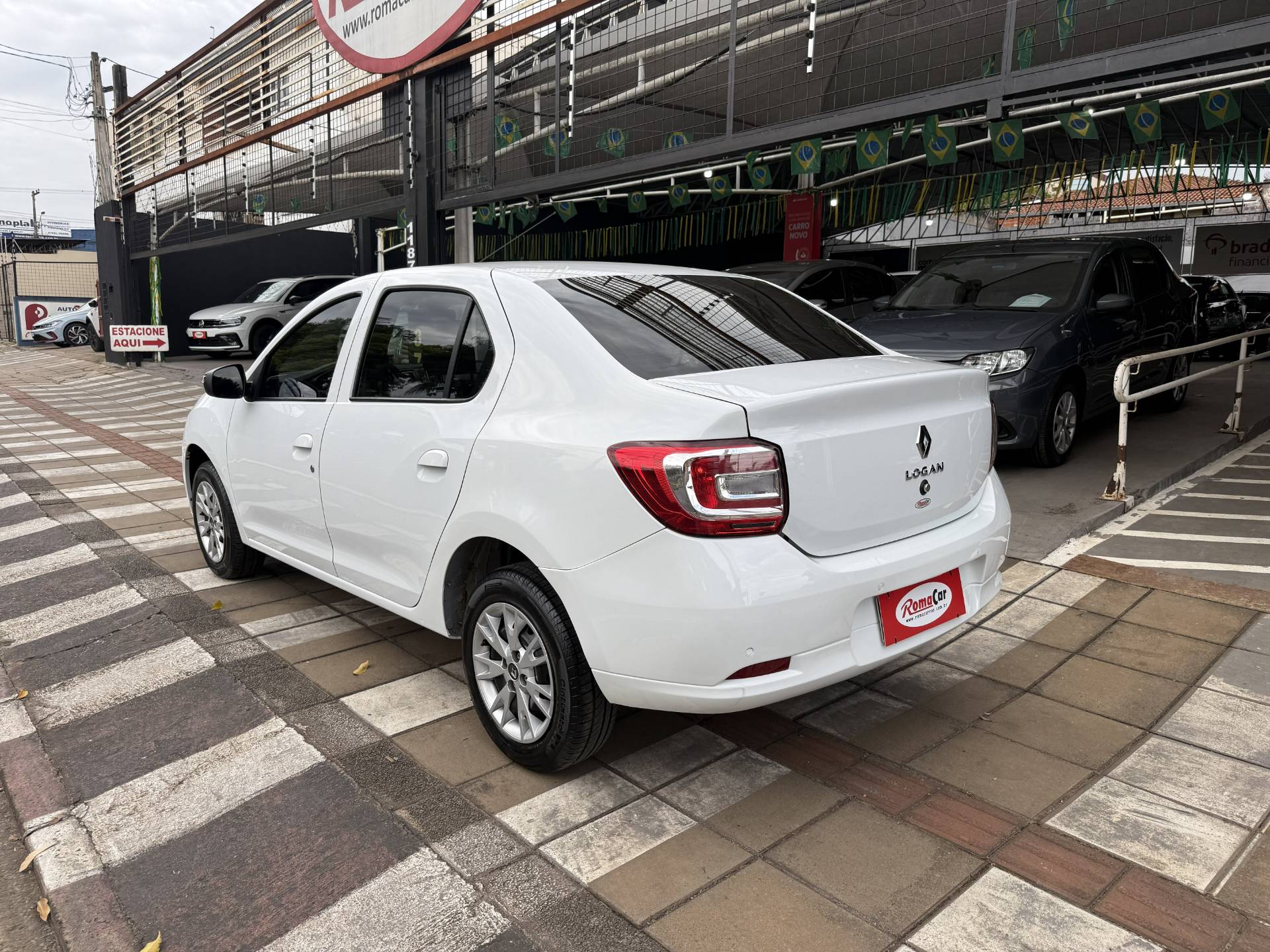 RENAULT LOGAN