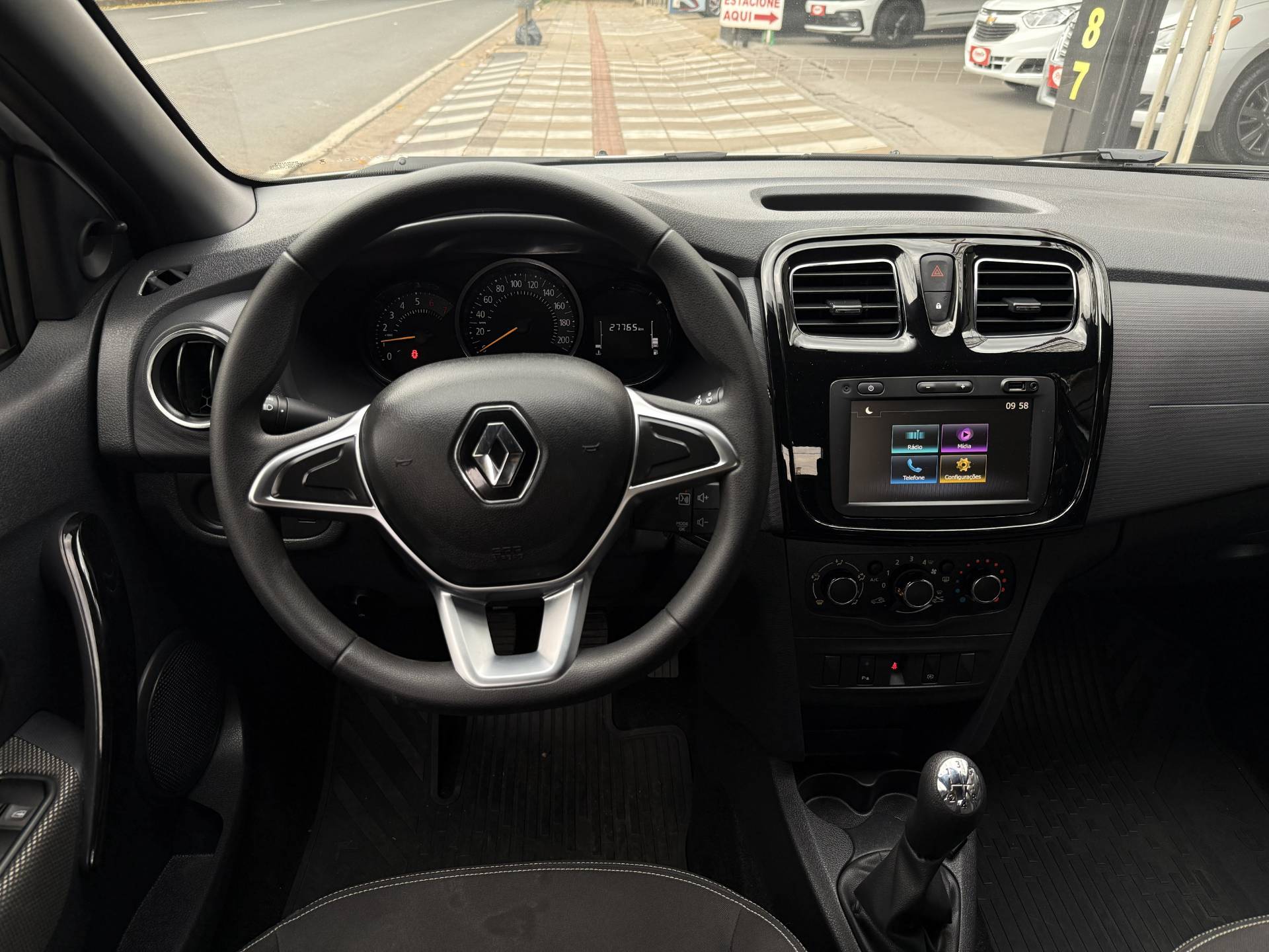 RENAULT LOGAN