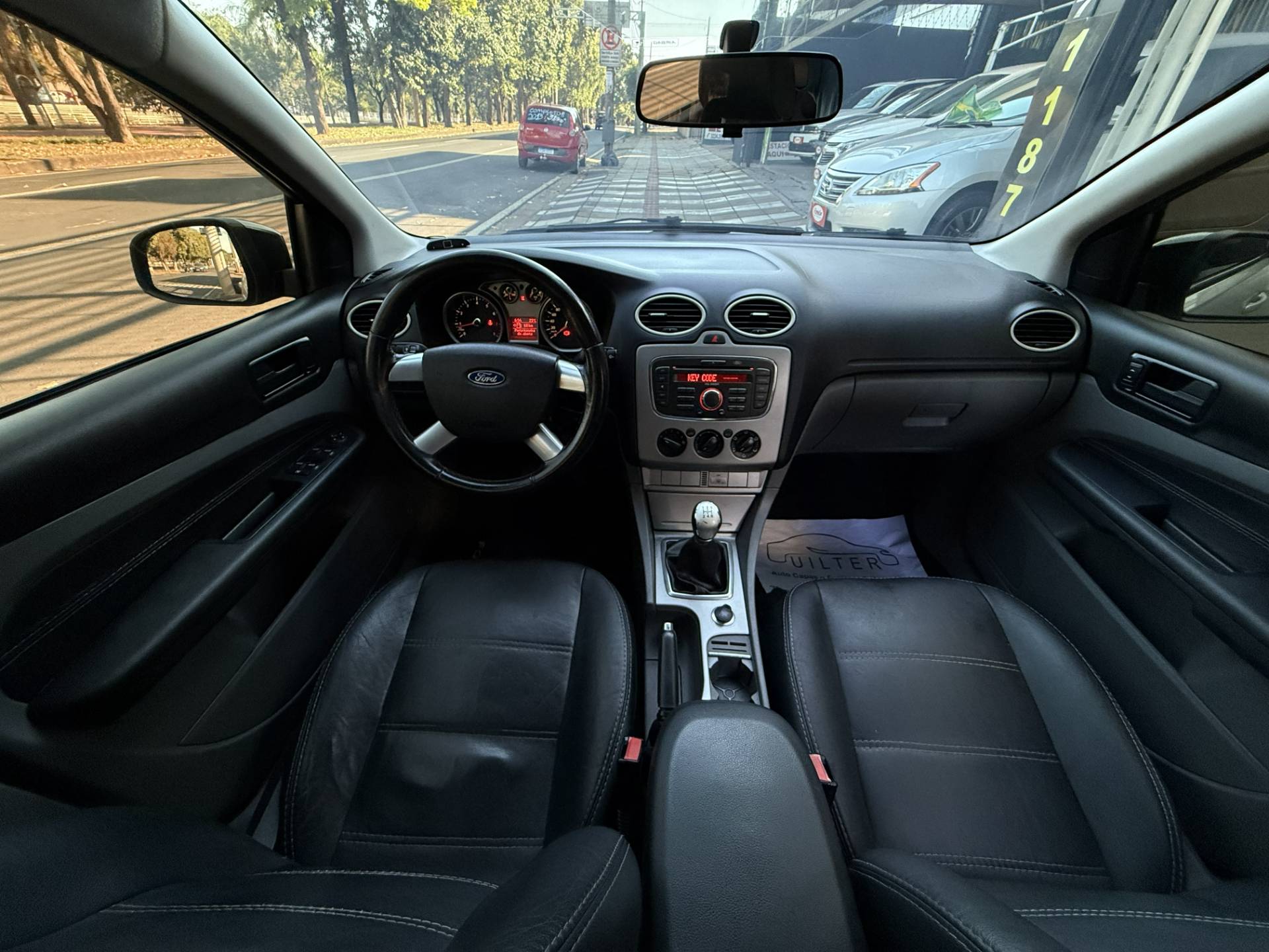 FORD FOCUS