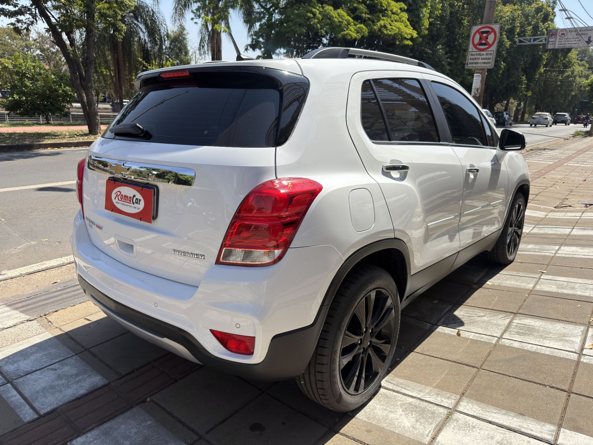 CHEVROLET TRACKER