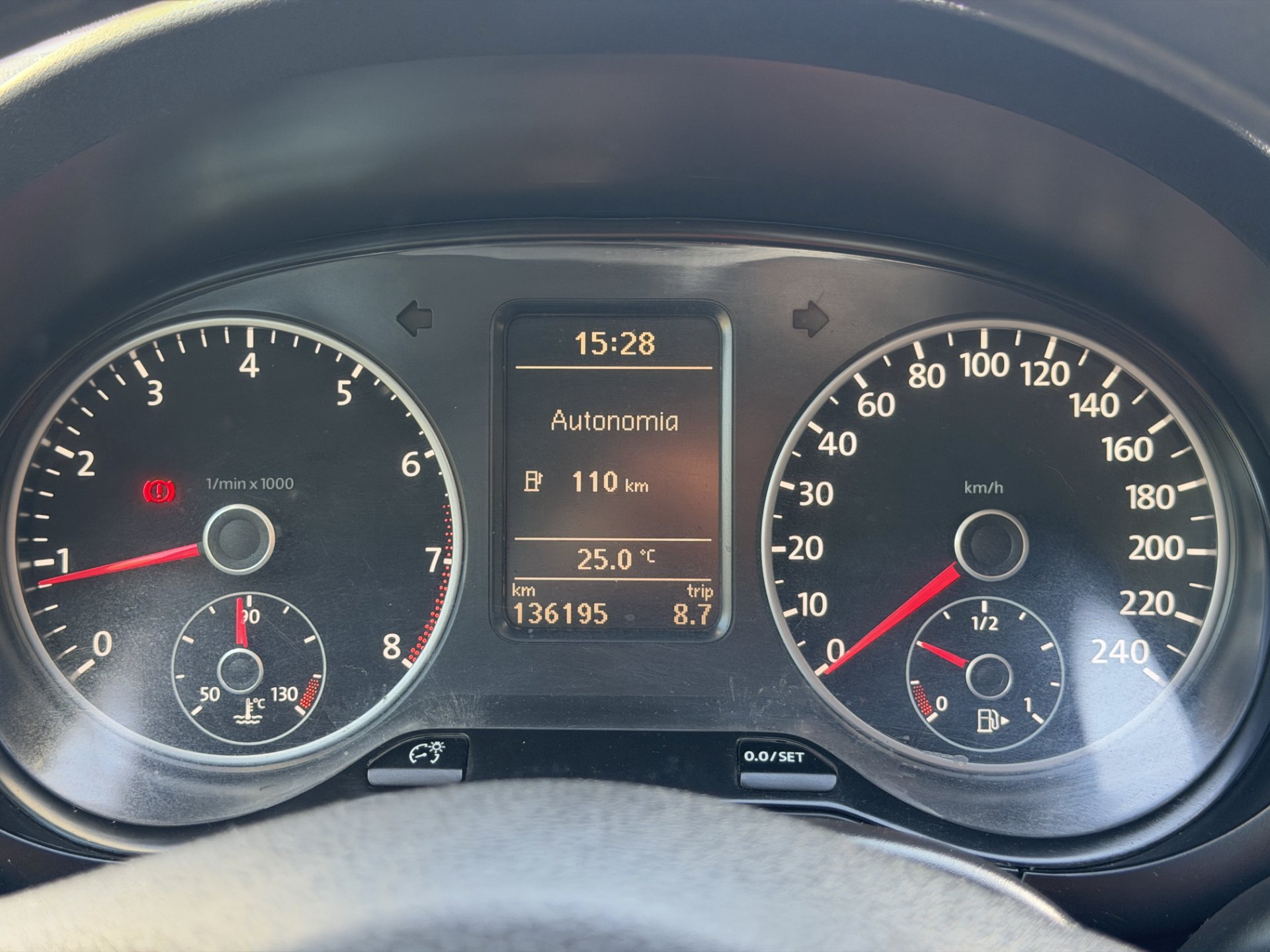 VOLKSWAGEN CROSSFOX